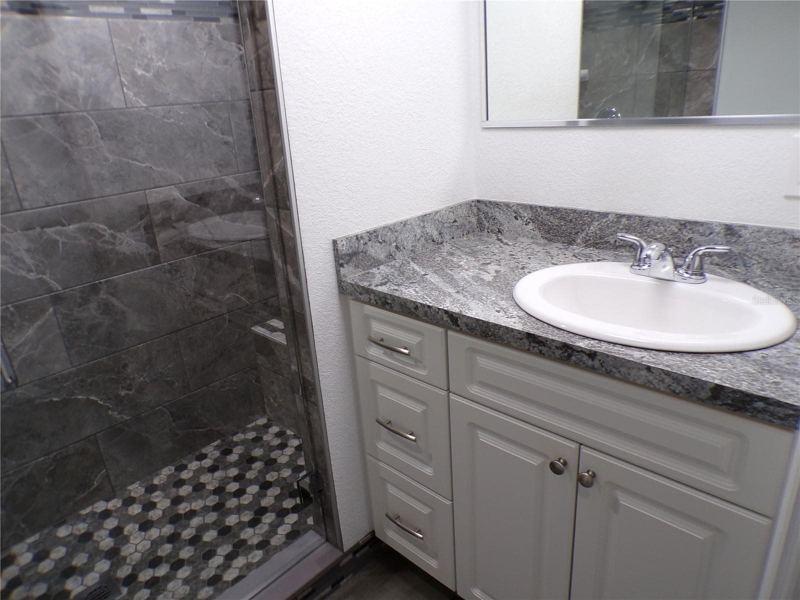 Manufactured Home at 206 RAVENNA ST N, NOKOMIS, photo 15 of 26