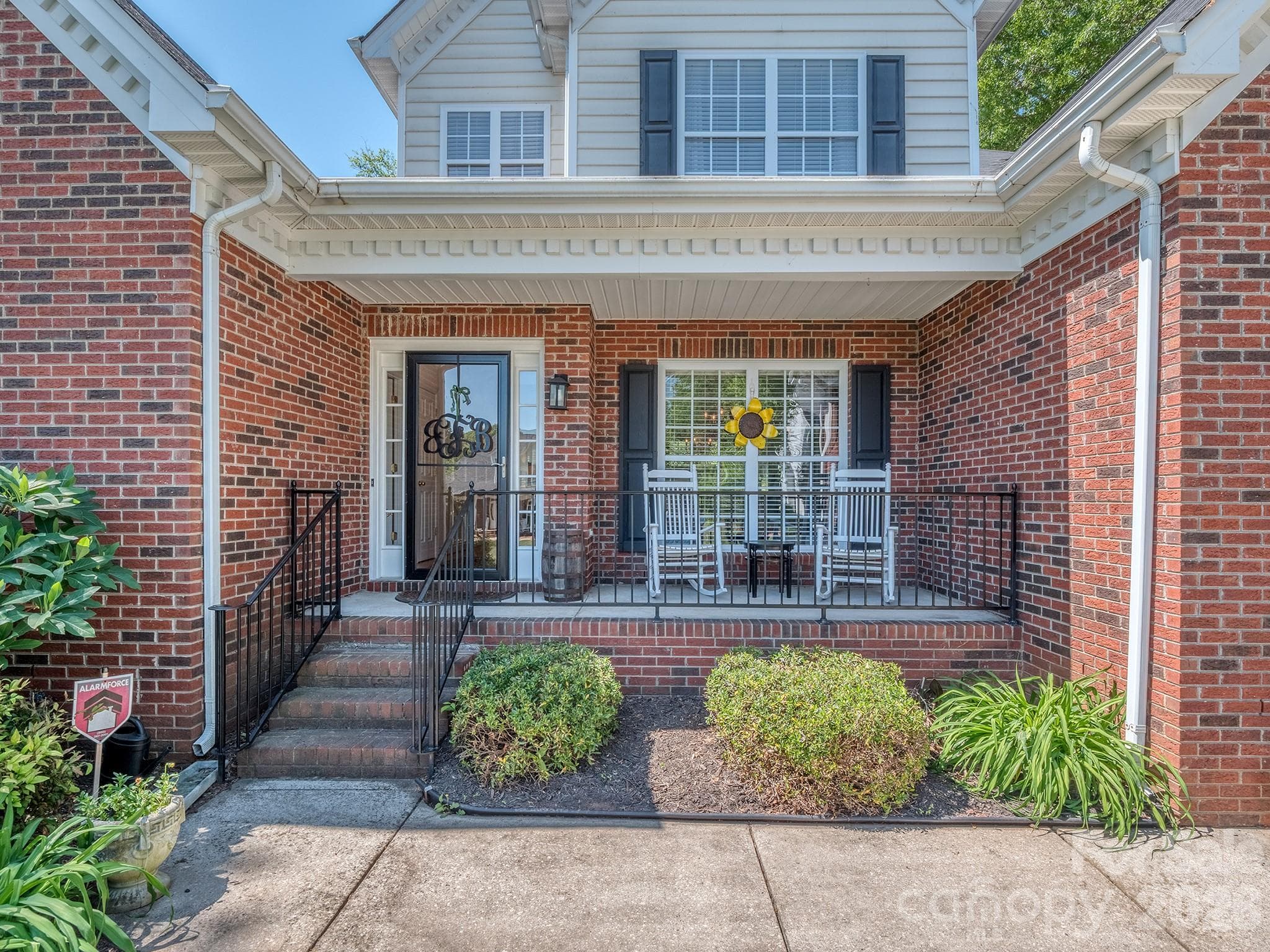 Single Family Residence at 4651 Glasgow Court, Gastonia, photo 2 of 31