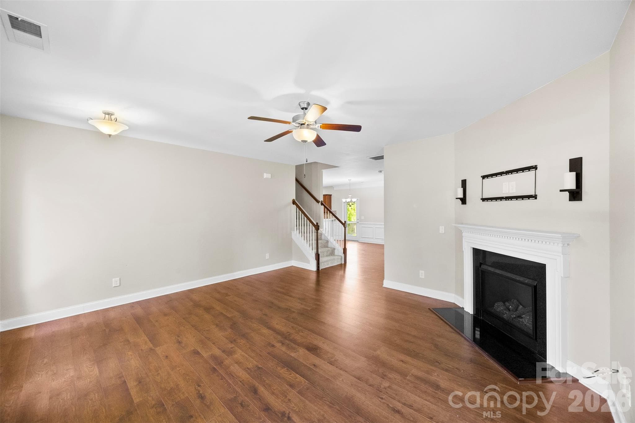 Single Family Residence at 2548 Flintshire Lane, Gastonia, photo 5 of 38