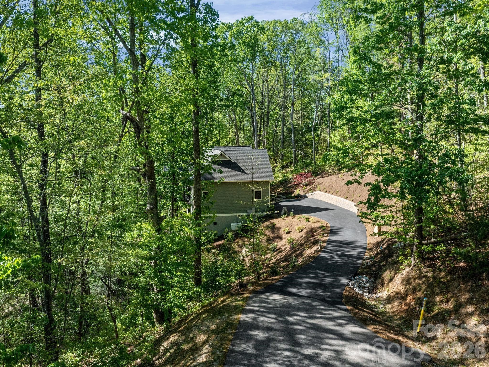 Single Family Residence at Hendersonville, photo 4 of 38