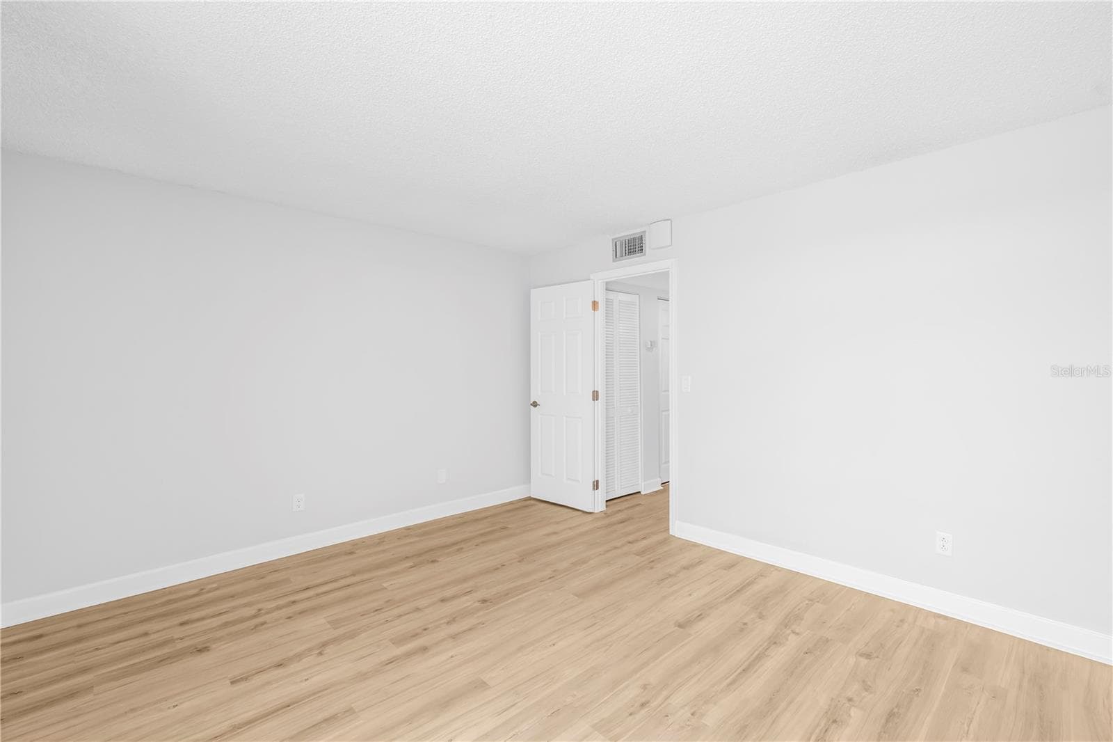 Condominium at 7625 SUN ISLAND DR S #106, SOUTH PASADENA, photo 14 of 50