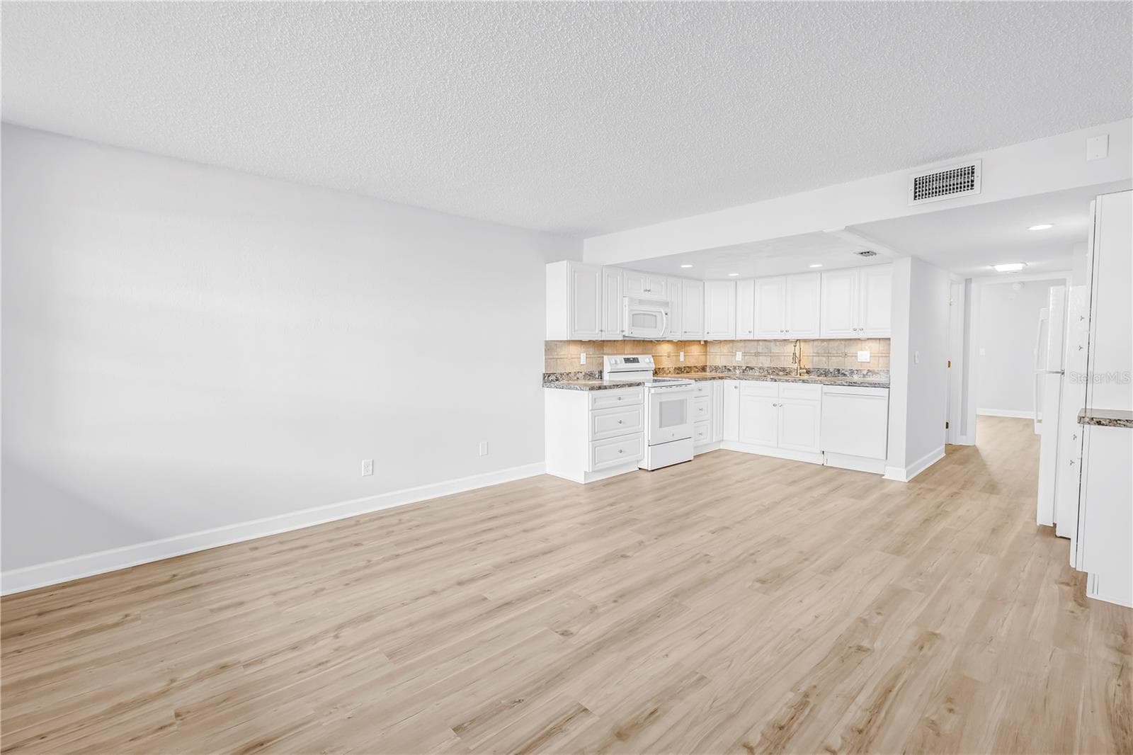 Condominium at 7625 SUN ISLAND DR S #106, SOUTH PASADENA, photo 9 of 50