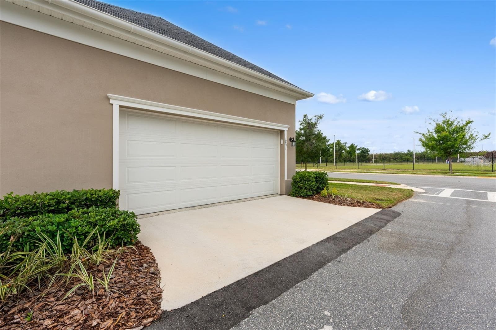 2 car garage - 1851 COASTAL CT, CELEBRATION