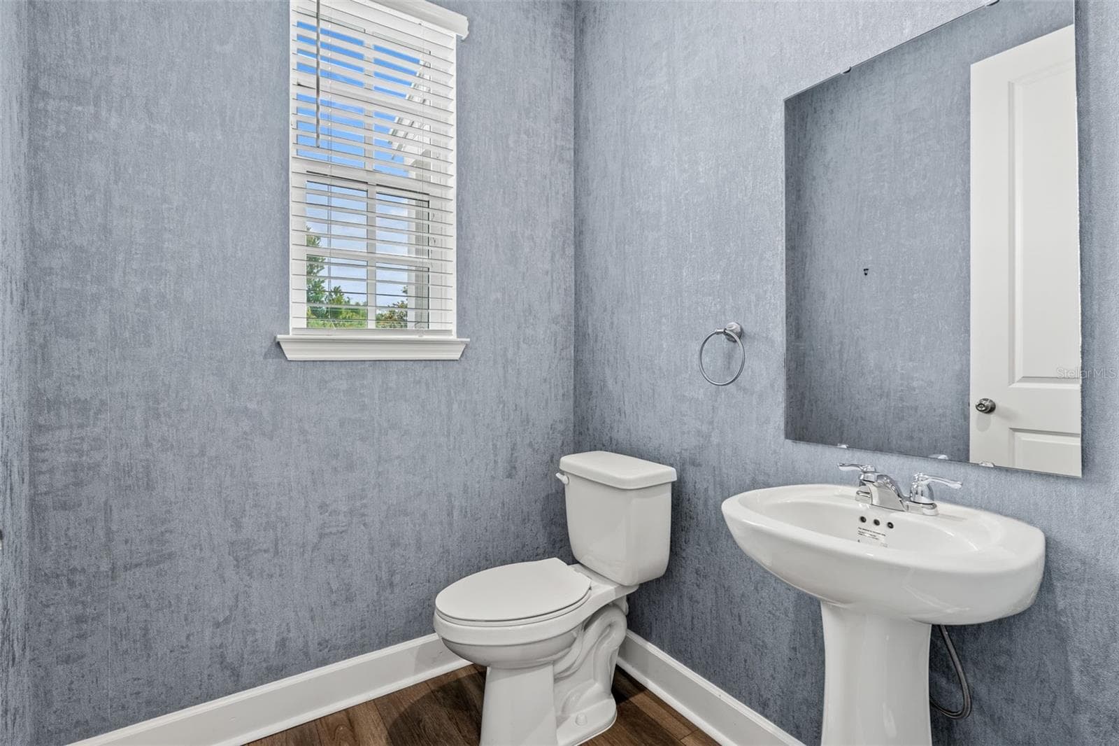 1/2 bathroom downstairs - 1851 COASTAL CT, CELEBRATION