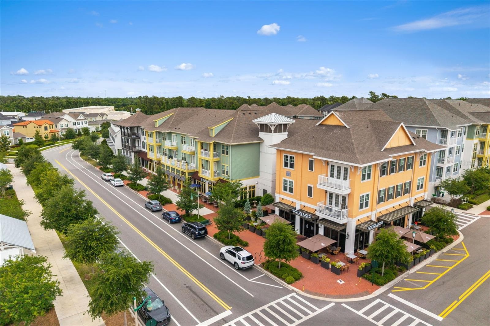 Ice Cream shop, restaurant, coffee shop/ bakery close to townhome - 1851 COASTAL CT, CELEBRATION