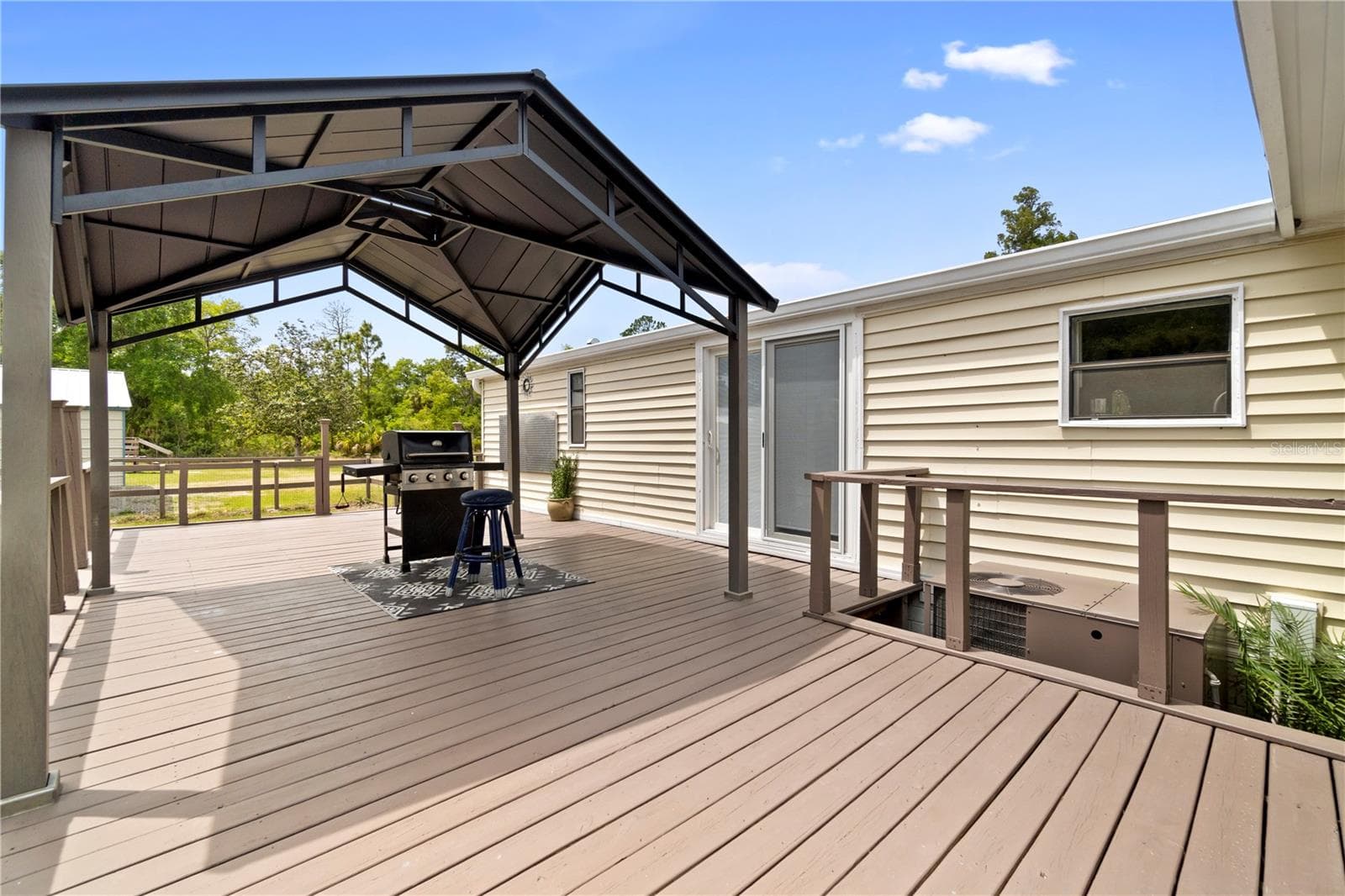 Manufactured Home at 8356 W TAWNY ROSE LN, CRYSTAL RIVER, photo 35 of 63