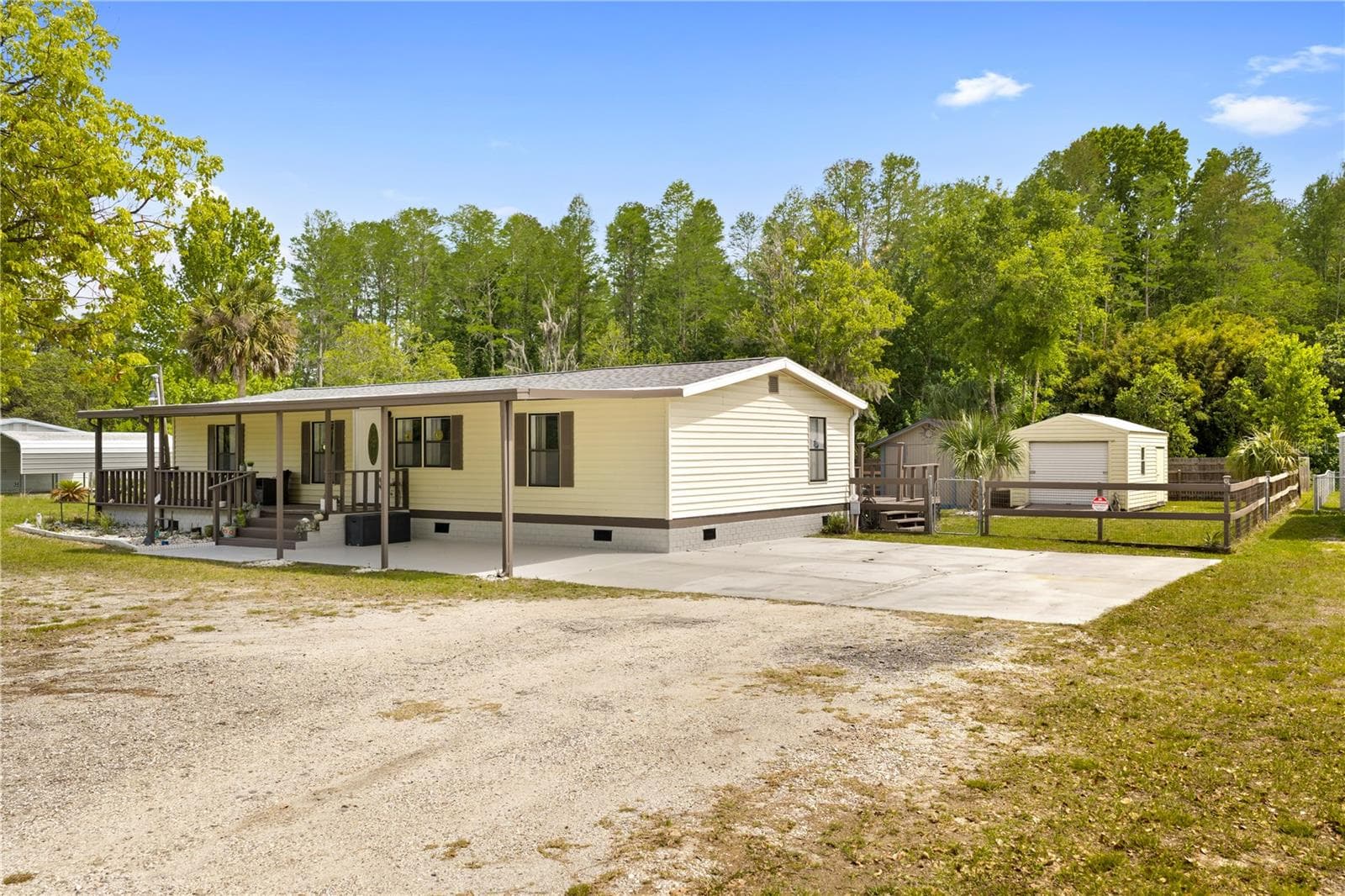 Manufactured Home at 8356 W TAWNY ROSE LN, CRYSTAL RIVER, photo 38 of 63