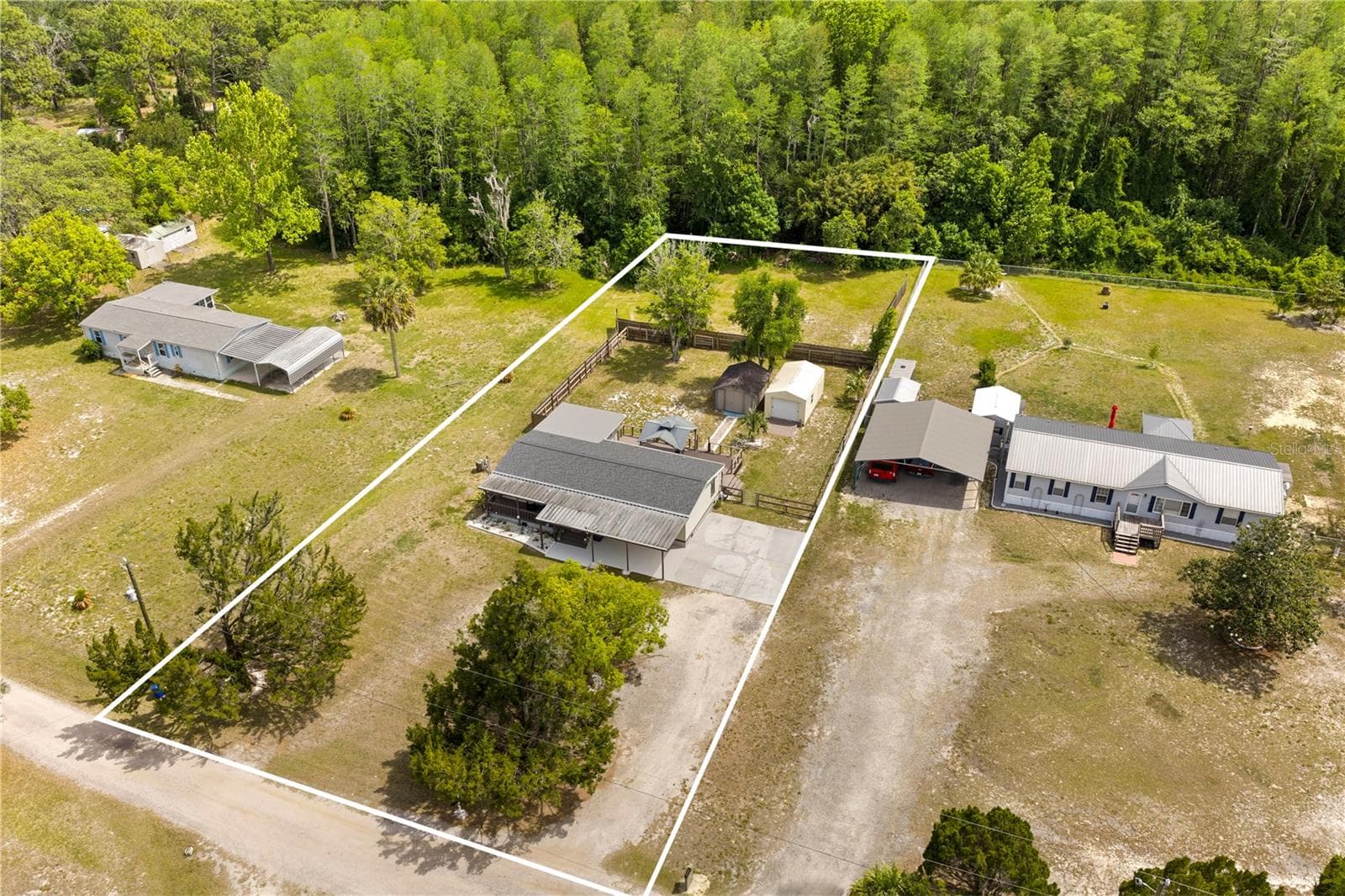 Manufactured Home at 8356 W TAWNY ROSE LN, CRYSTAL RIVER, photo 47 of 63