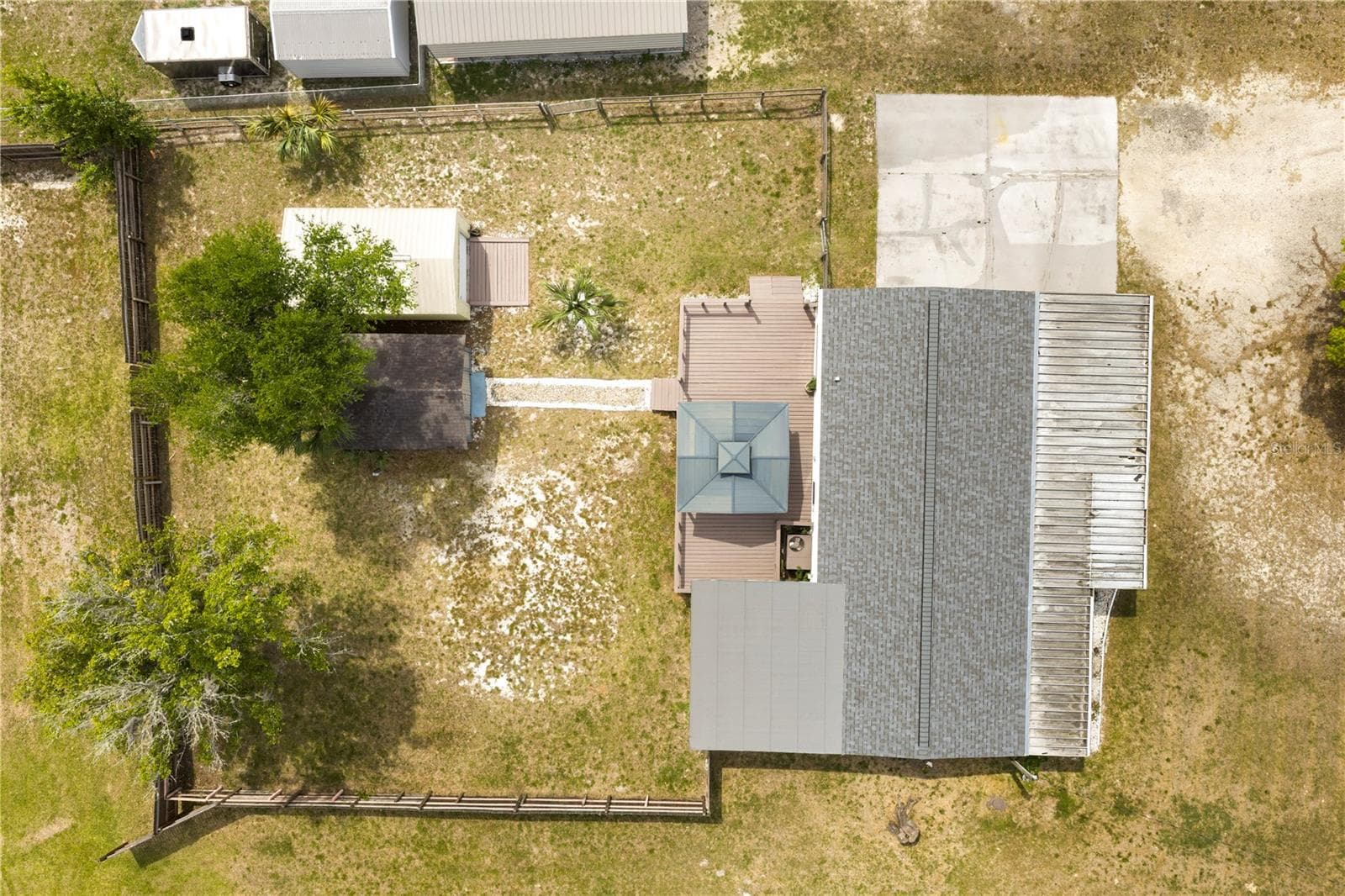 Manufactured Home at 8356 W TAWNY ROSE LN, CRYSTAL RIVER, photo 48 of 63