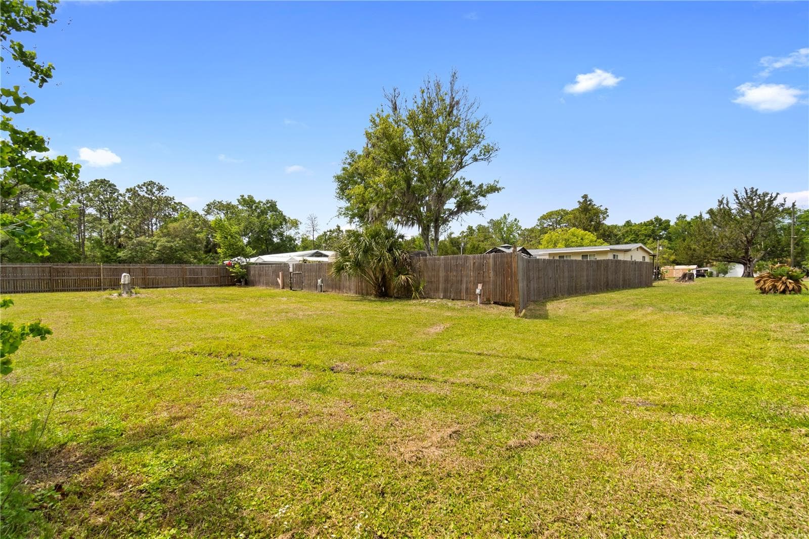 Manufactured Home at 8356 W TAWNY ROSE LN, CRYSTAL RIVER, photo 57 of 63
