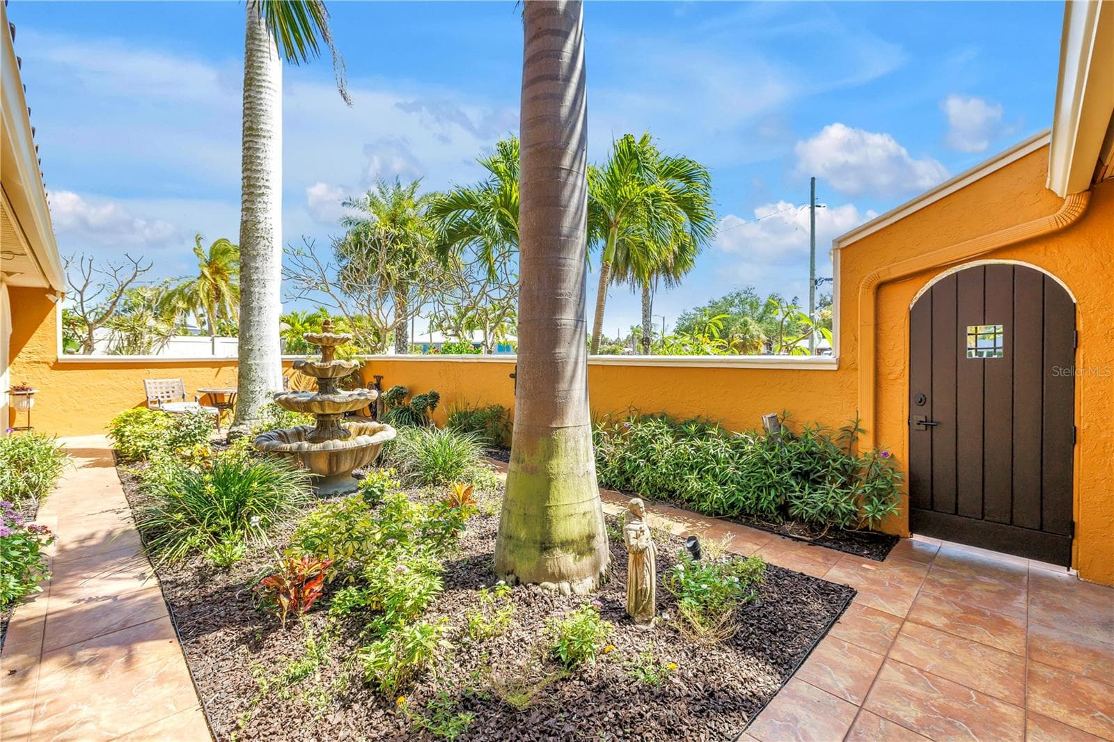 Single Family Residence at 3945 POINSETTIA DR, ST PETE BEACH, photo 14 of 96