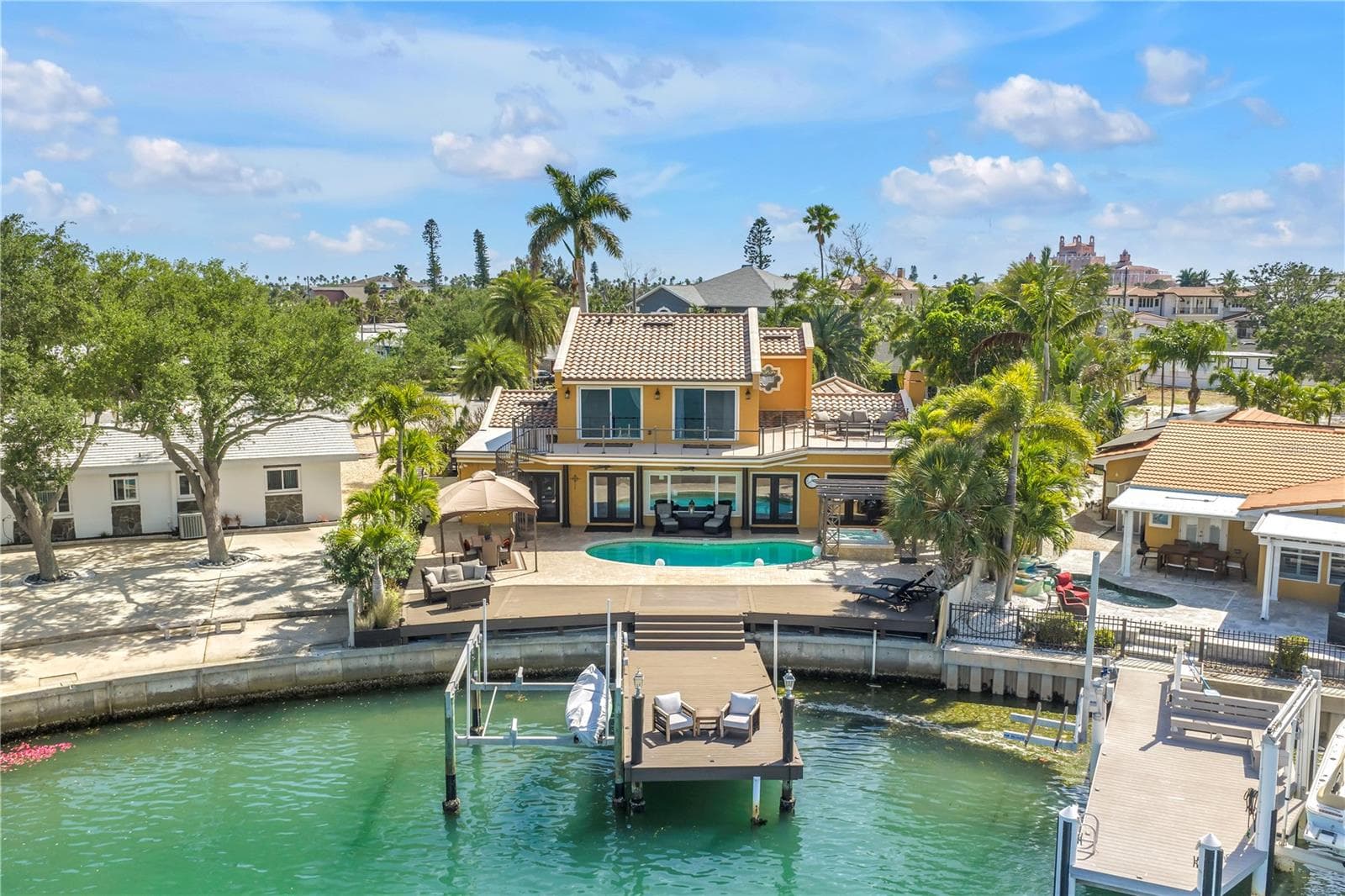 Single Family Residence at 3945 POINSETTIA DR, ST PETE BEACH, photo 90 of 96