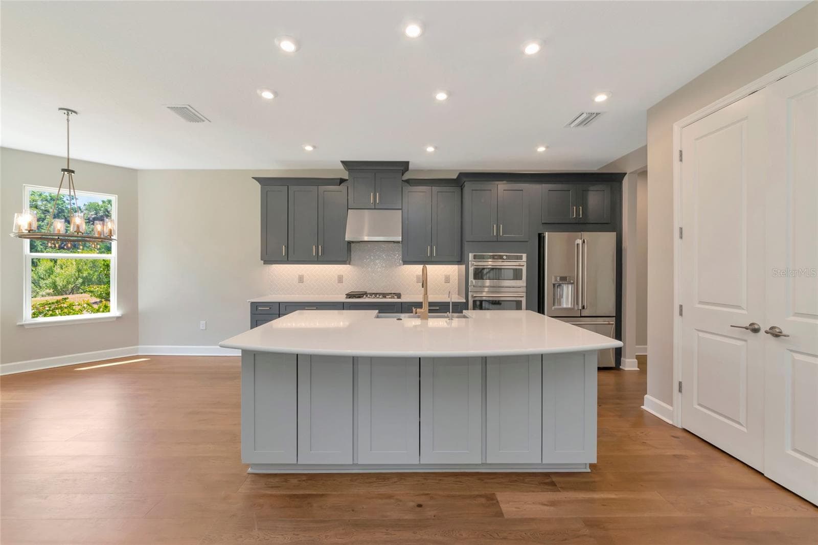 Single Family Residence at 10187 MILKY WAY CIR, SARASOTA, photo 12 of 93