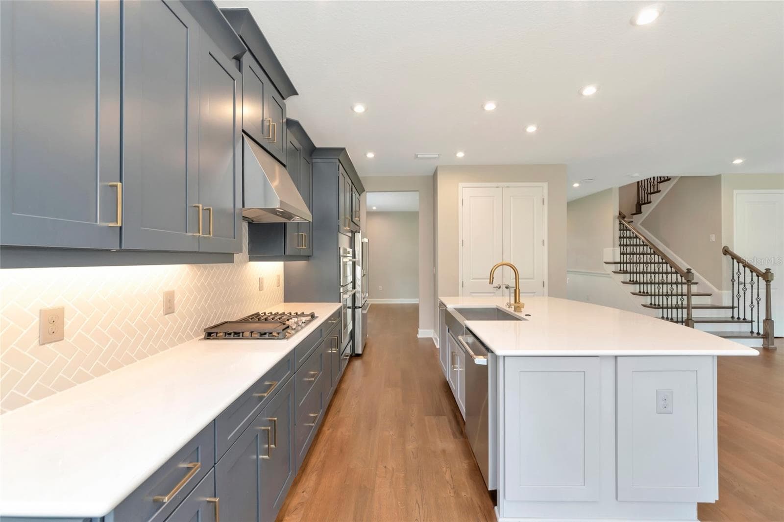 Single Family Residence at 10187 MILKY WAY CIR, SARASOTA, photo 13 of 93