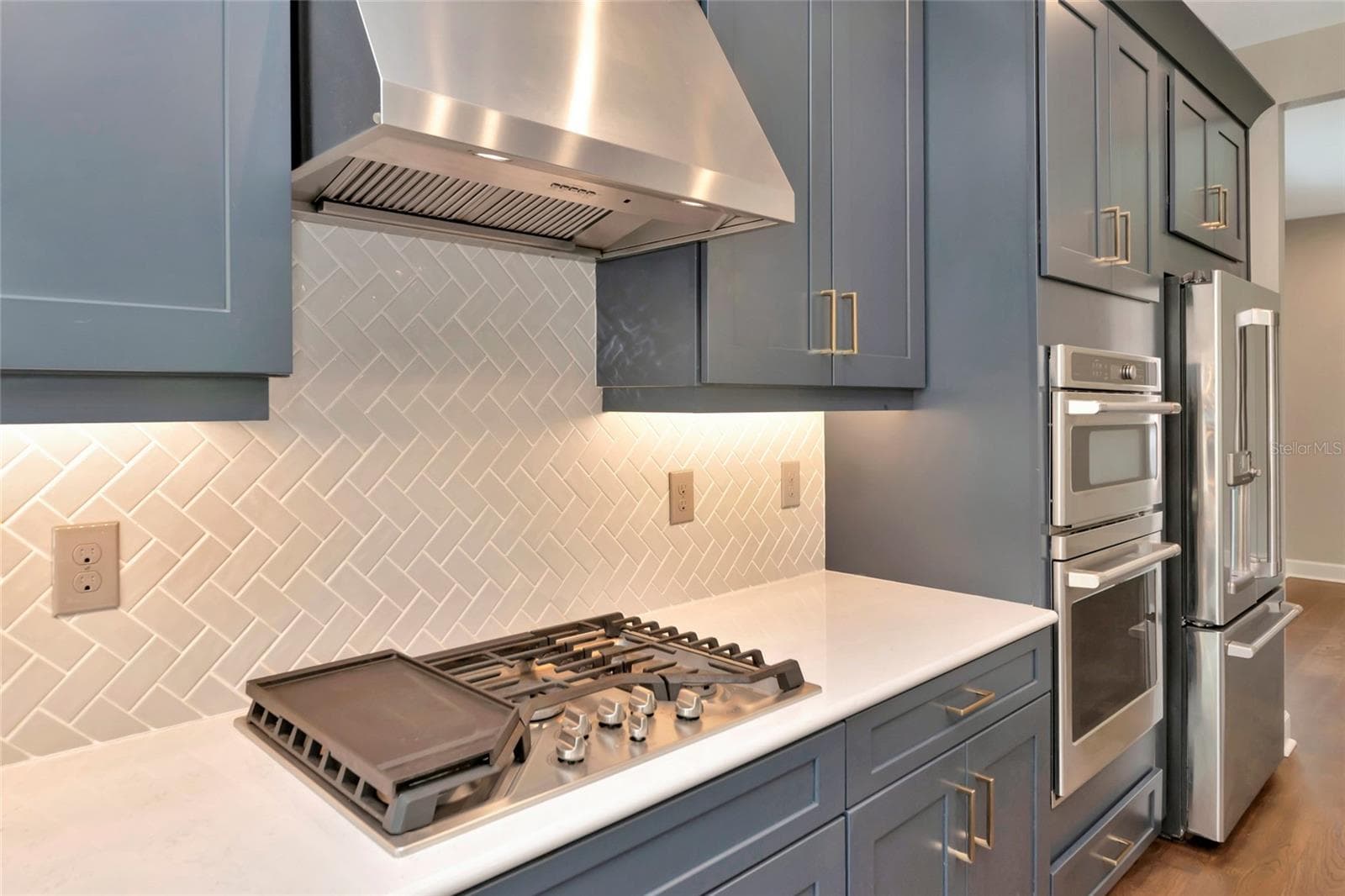 Single Family Residence at 10187 MILKY WAY CIR, SARASOTA, photo 15 of 93