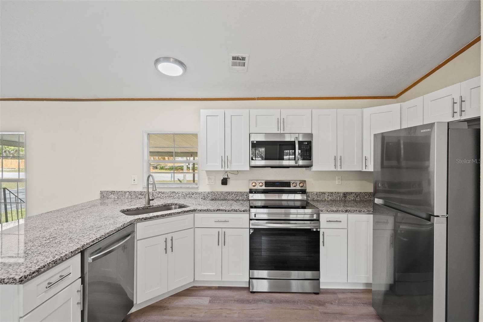 Manufactured Home at 3345 BALLARD ST, SPRING HILL, photo 10 of 51
