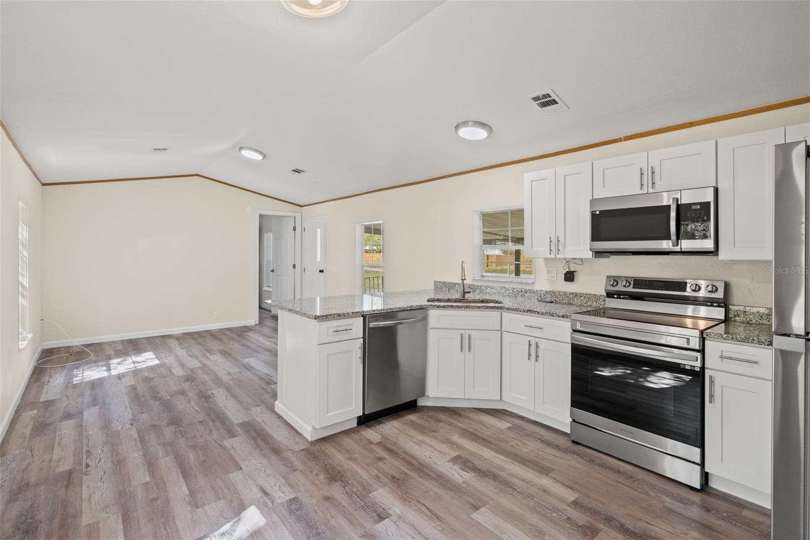 Manufactured Home at 3345 BALLARD ST, SPRING HILL, photo 11 of 51