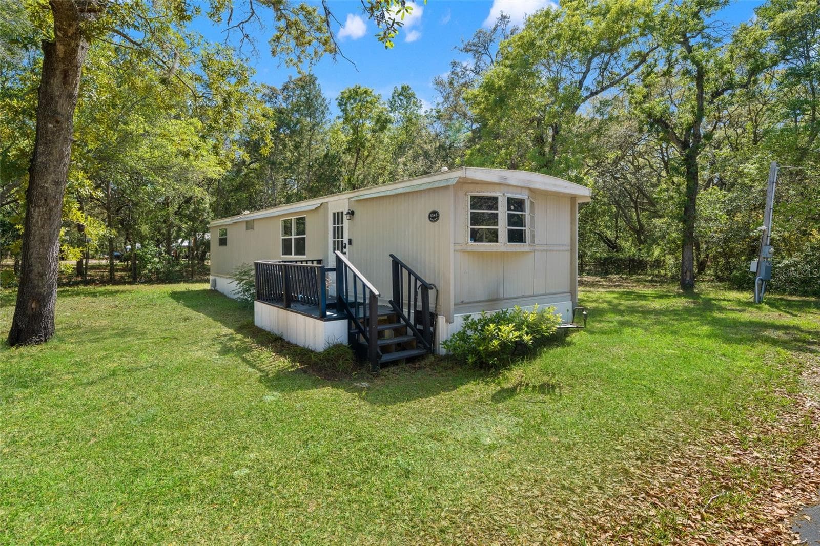 Manufactured Home at 3345 BALLARD ST, SPRING HILL, photo 23 of 51