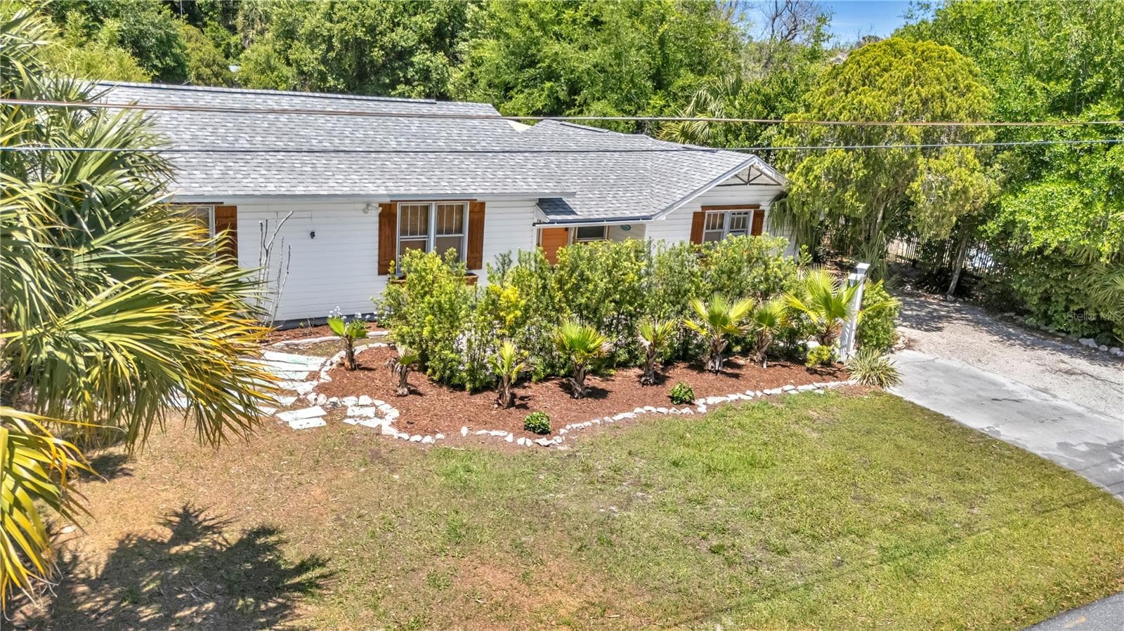 Single Family Residence at 3560 MARTIN AVE, MOUNT DORA, photo 40 of 49