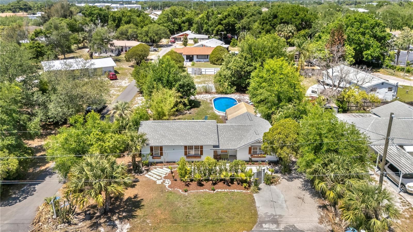 Single Family Residence at 3560 MARTIN AVE, MOUNT DORA, photo 41 of 49