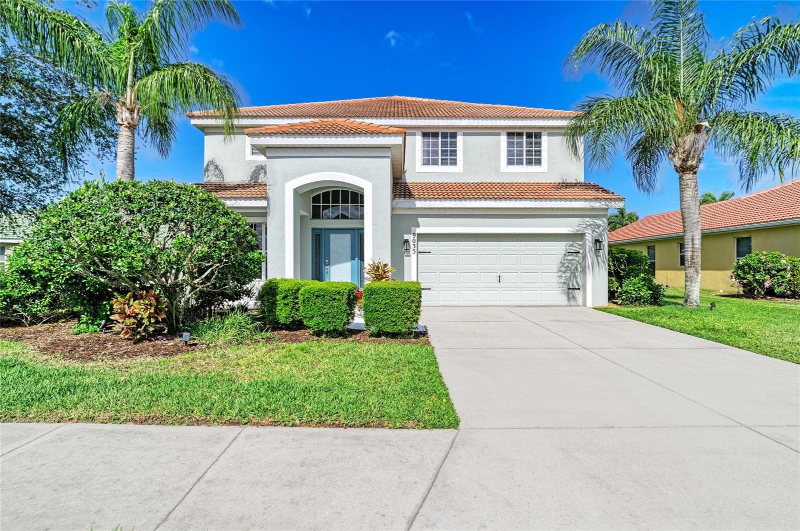 Single Family Residence at 9035 WILLOWBROOK CIR, BRADENTON, photo 4 of 56