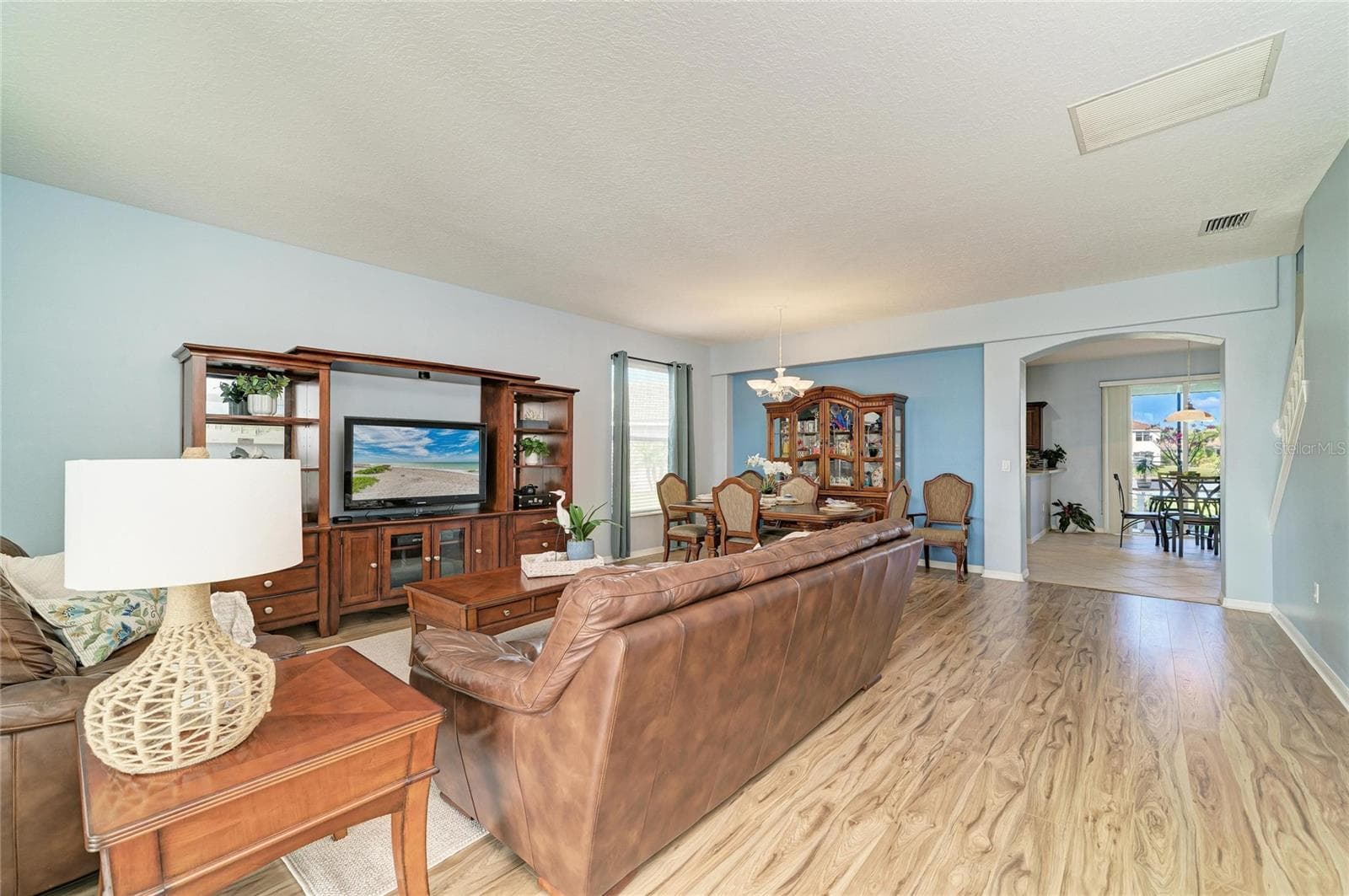 Single Family Residence at 9035 WILLOWBROOK CIR, BRADENTON, photo 7 of 56