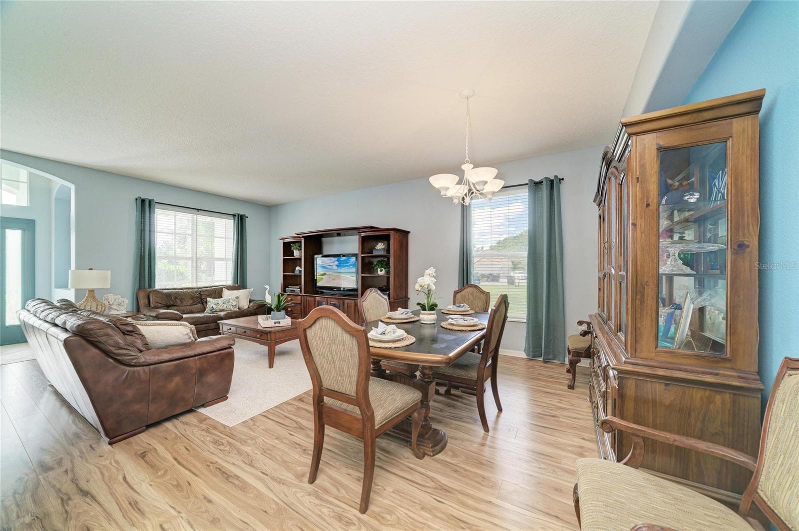 Single Family Residence at 9035 WILLOWBROOK CIR, BRADENTON, photo 12 of 56