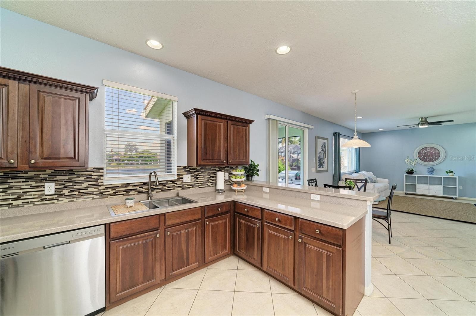 Single Family Residence at 9035 WILLOWBROOK CIR, BRADENTON, photo 20 of 56