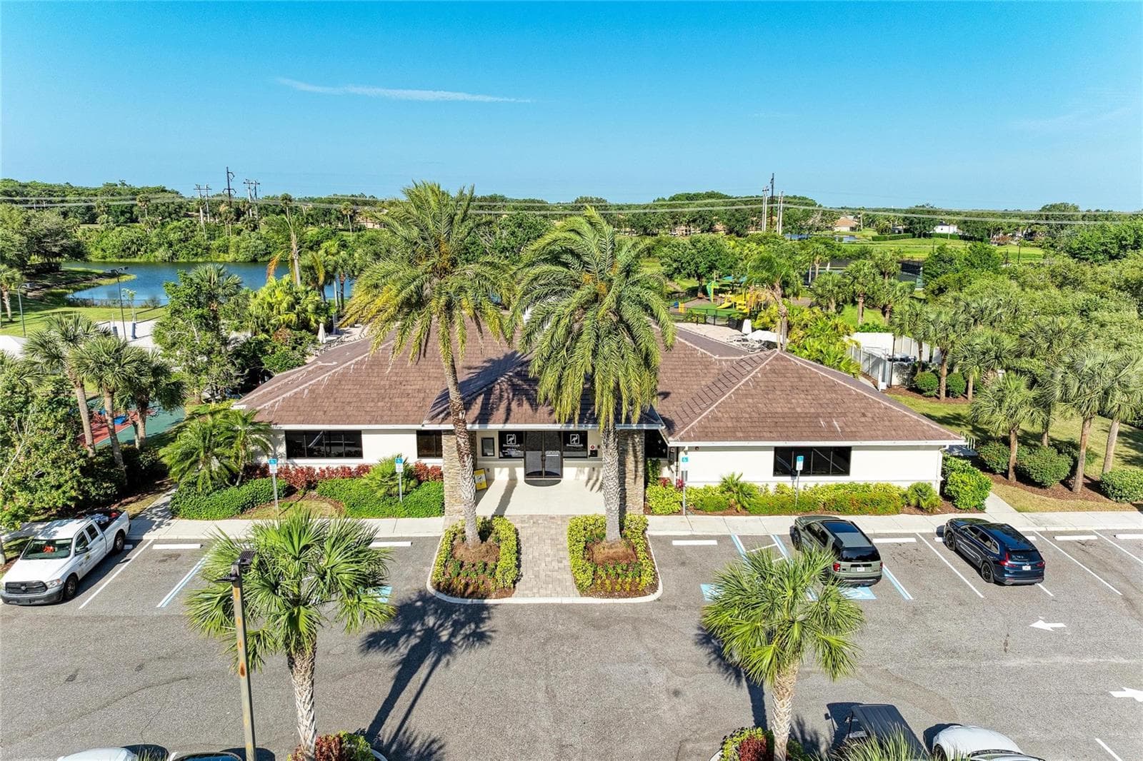 Single Family Residence at 9035 WILLOWBROOK CIR, BRADENTON, photo 43 of 56