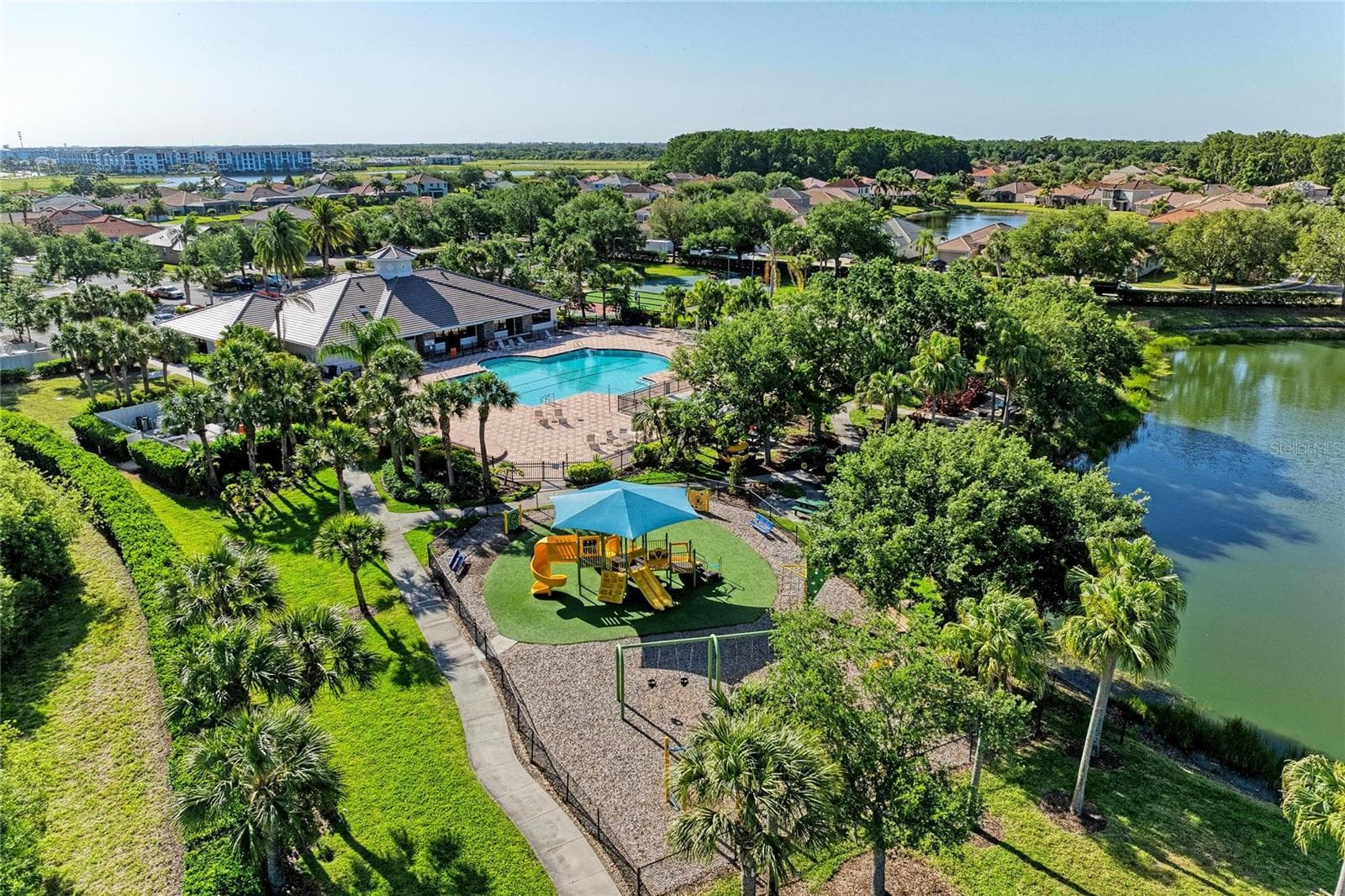 Single Family Residence at 9035 WILLOWBROOK CIR, BRADENTON, photo 49 of 56