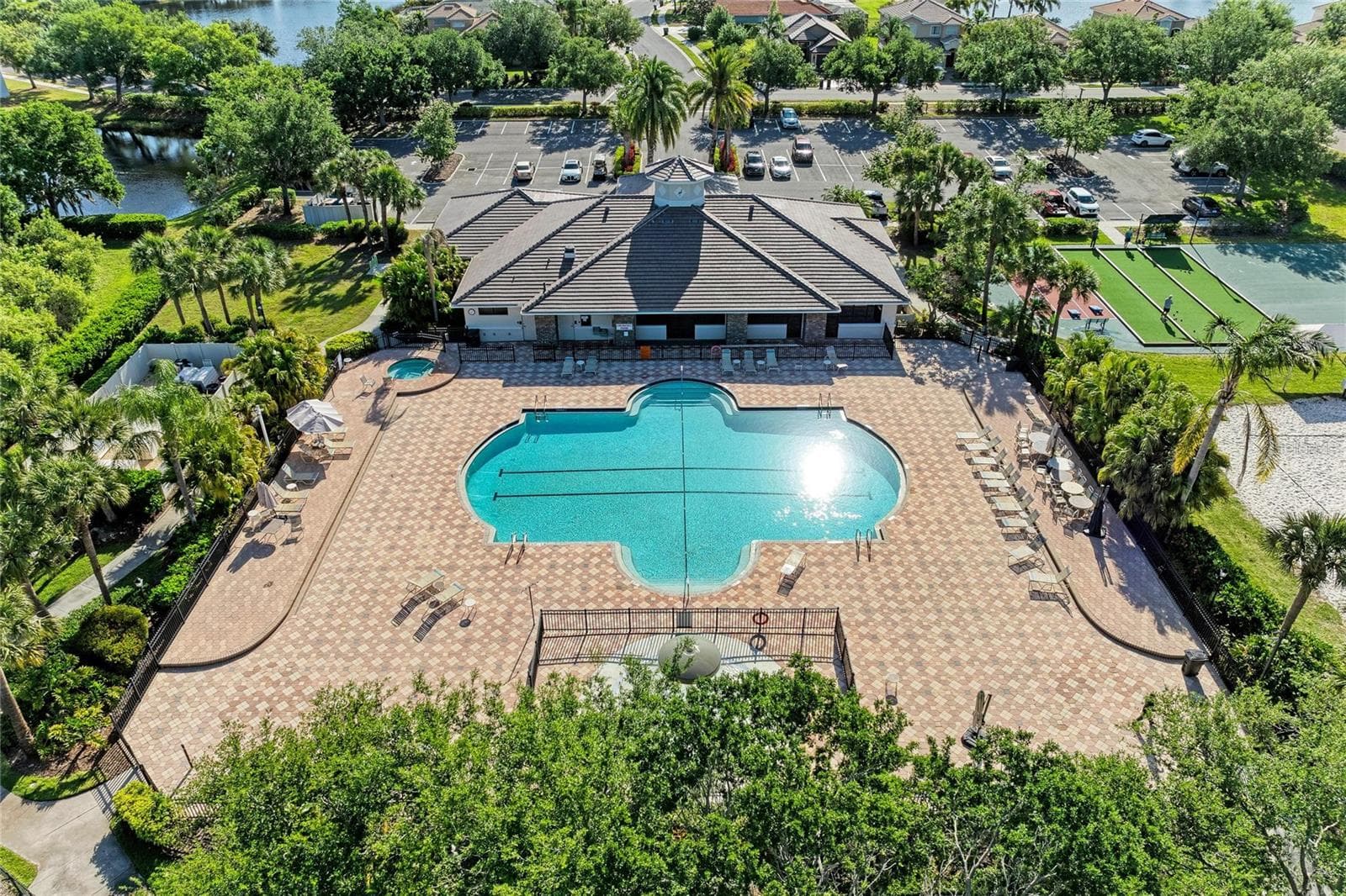 Single Family Residence at 9035 WILLOWBROOK CIR, BRADENTON, photo 52 of 56