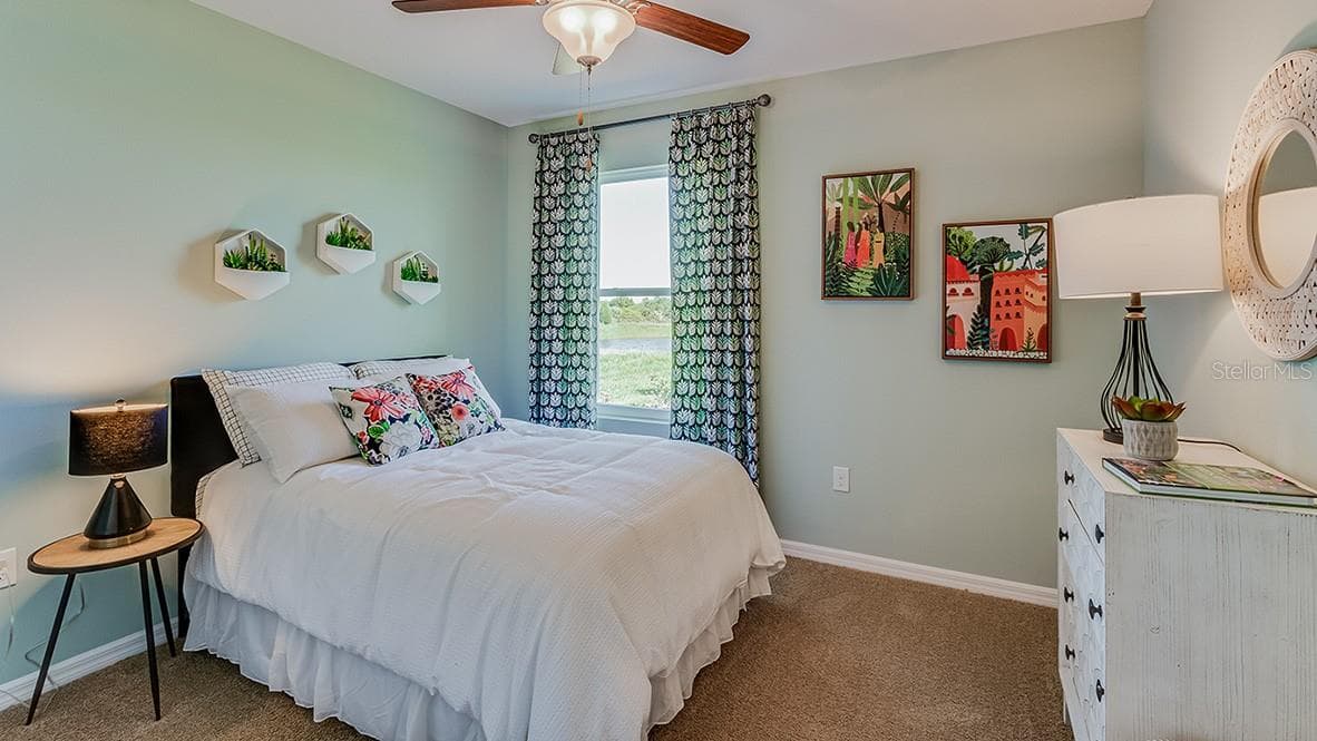 Single Family Residence at 5739 SILVER MOONLIGHT DR, PALMETTO, photo 11 of 29