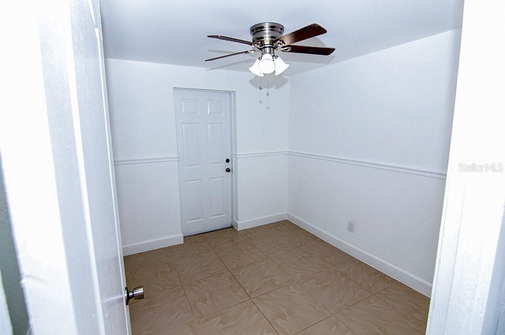 Single Family Residence at 6506 SALINE ST, TAMPA, photo 19 of 31