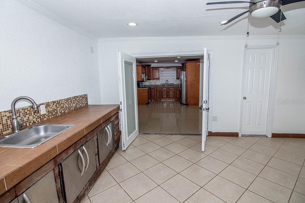 Single Family Residence at 6506 SALINE ST, TAMPA, photo 28 of 31