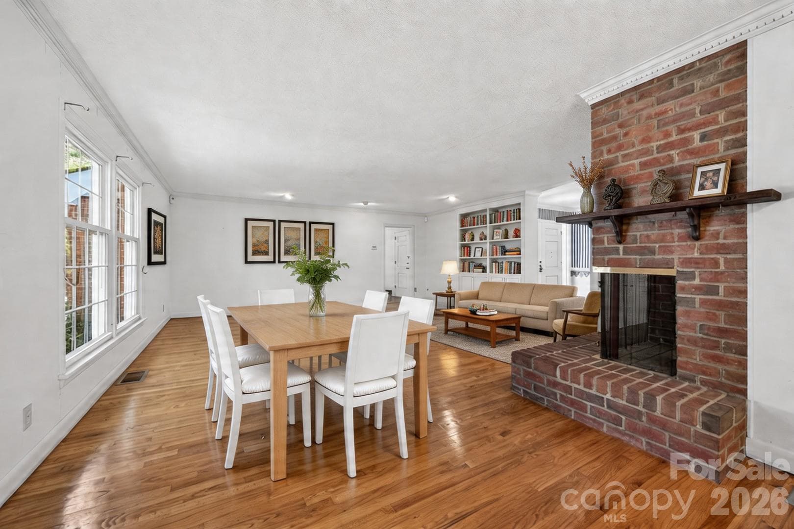 Dining Room - Salisbury