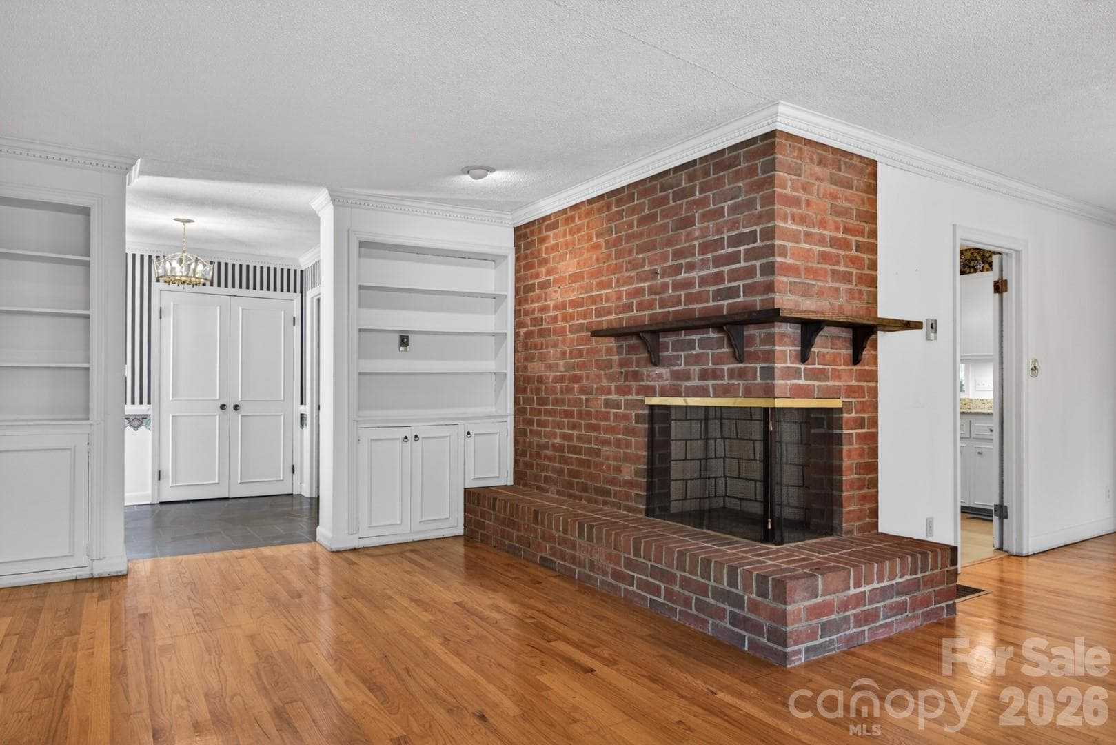 Dual sided fireplace - Salisbury