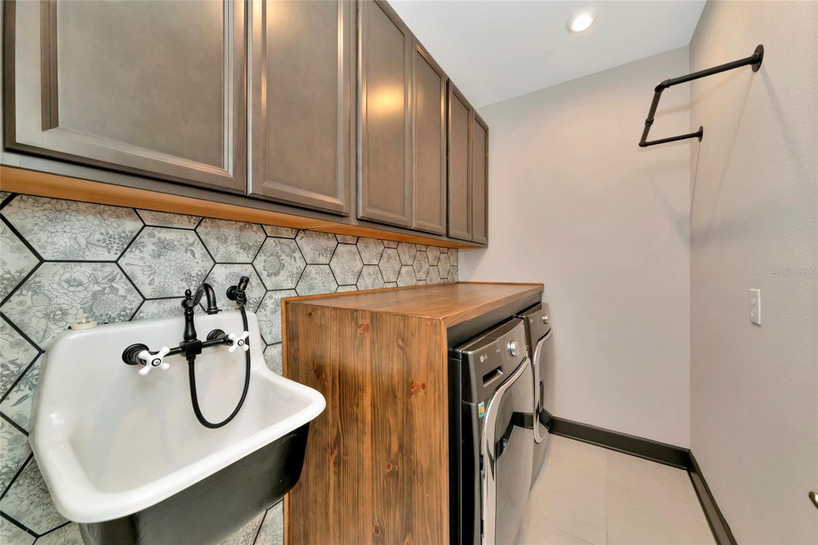Single Family Residence at 10187 MILKY WAY CIR, SARASOTA, photo 51 of 93