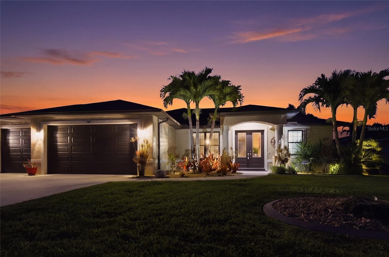 Virtually Enhanced to showcase exterior landscape lighting - 39 MEDALIST RD, ROTONDA WEST