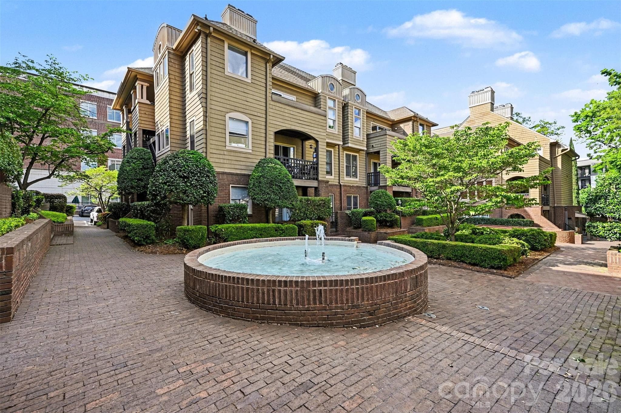 Condominium at Charlotte, photo 30 of 40