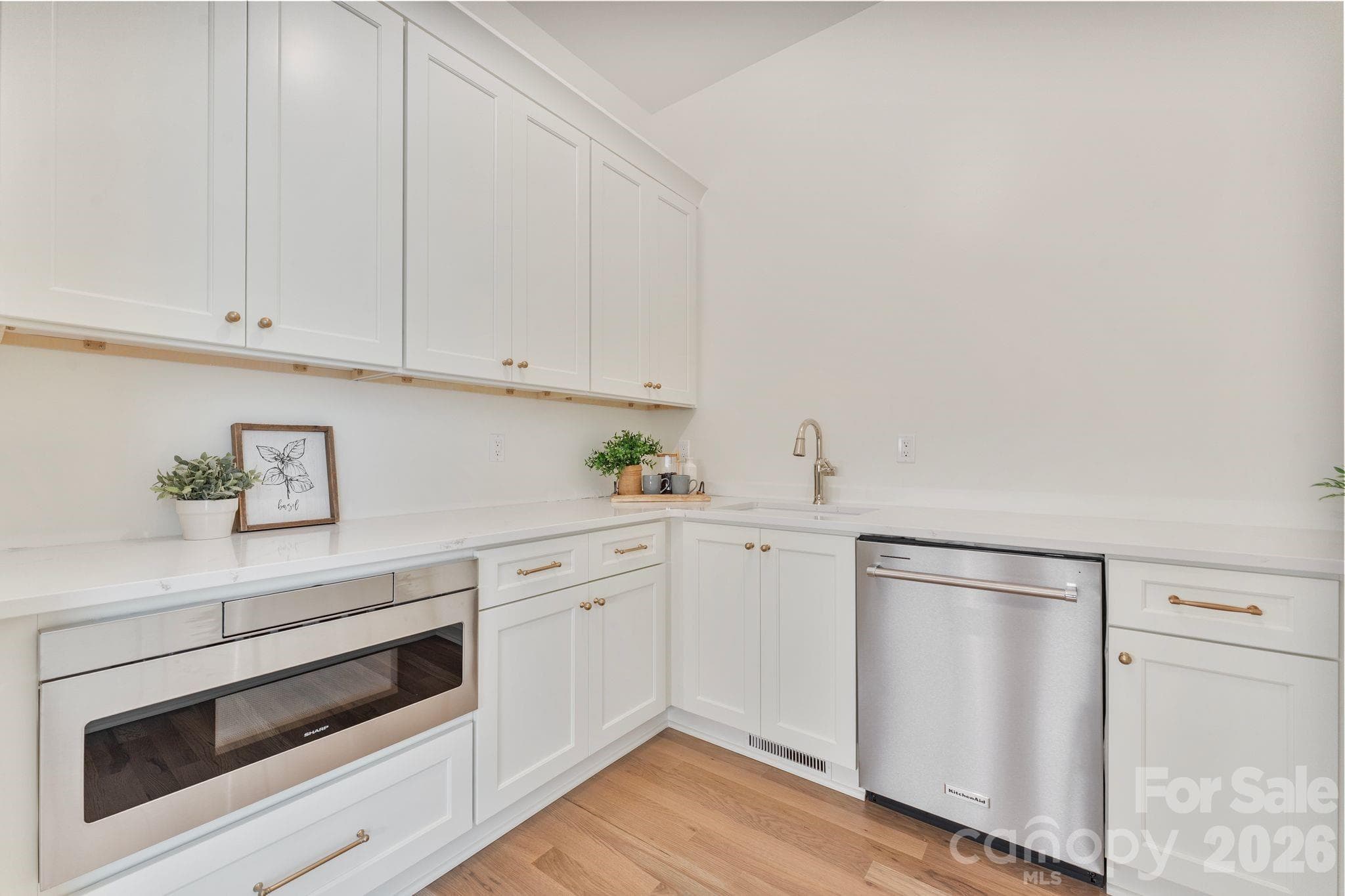 Scullery - 8016 Gulf Creek Road, Lancaster
