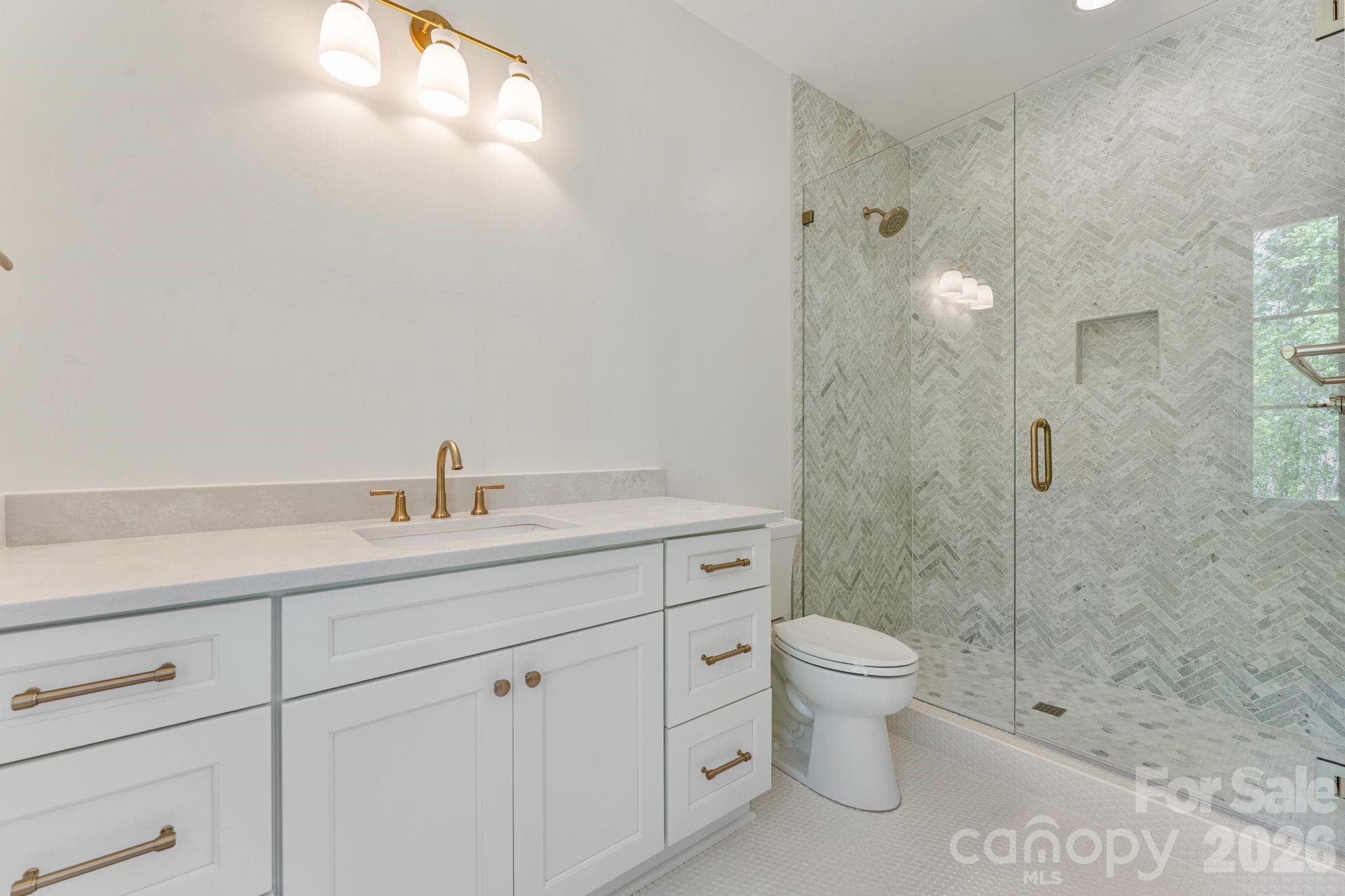 Upstairs Bath 2 - 8016 Gulf Creek Road, Lancaster
