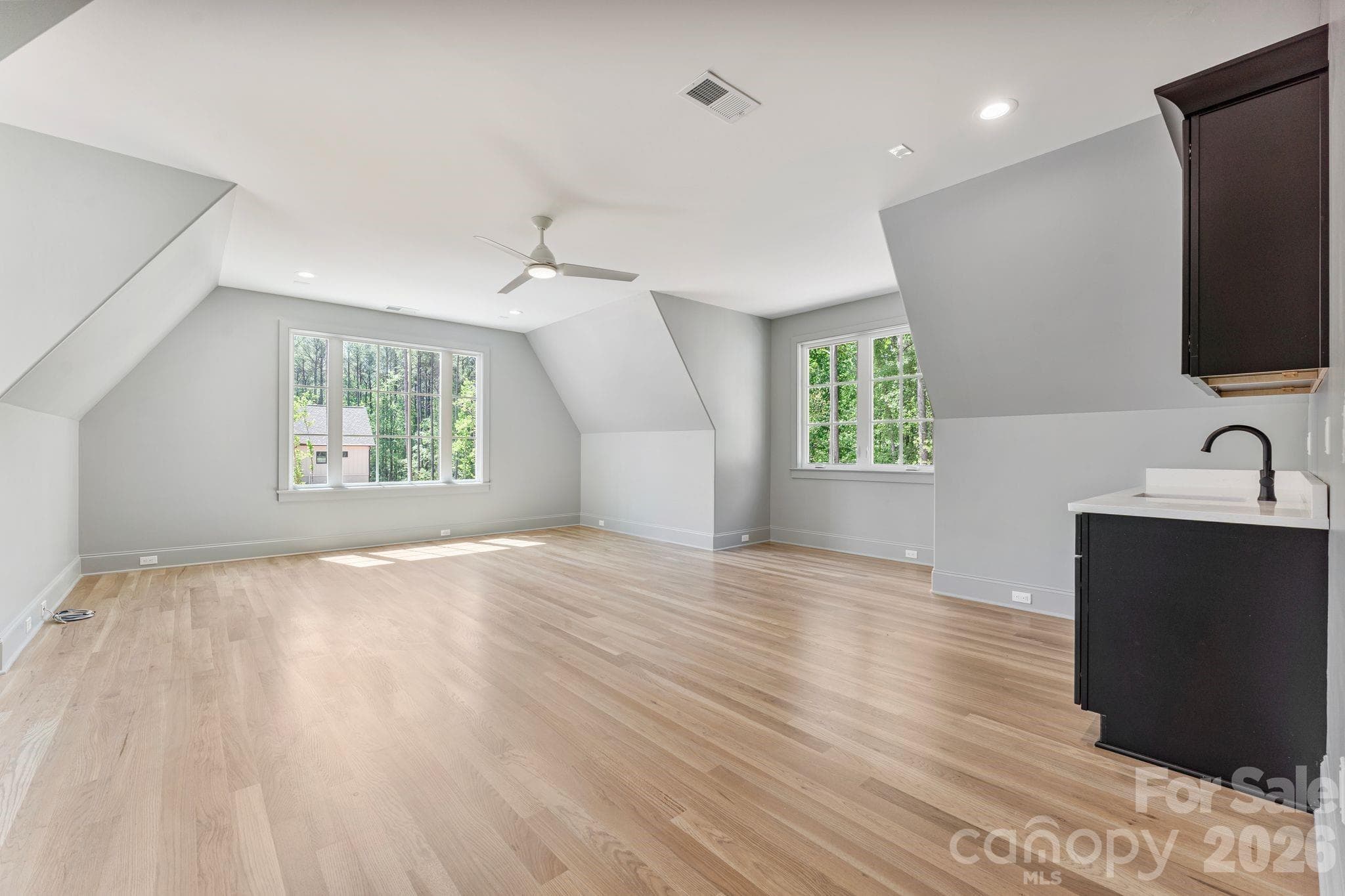 Bonus/Flex Room with Wet Bar - 8016 Gulf Creek Road, Lancaster