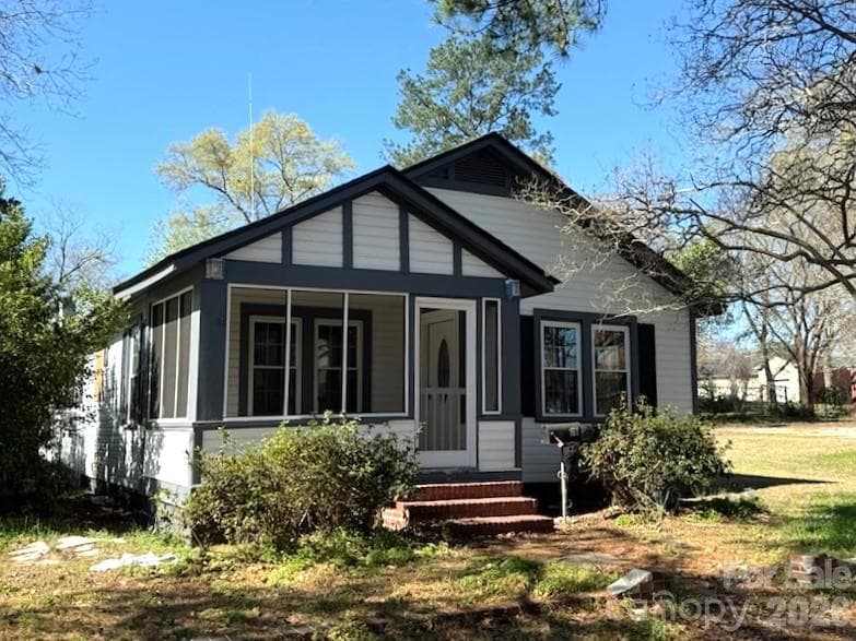 Single Family Residence at none, Cheraw, photo 2 of 15