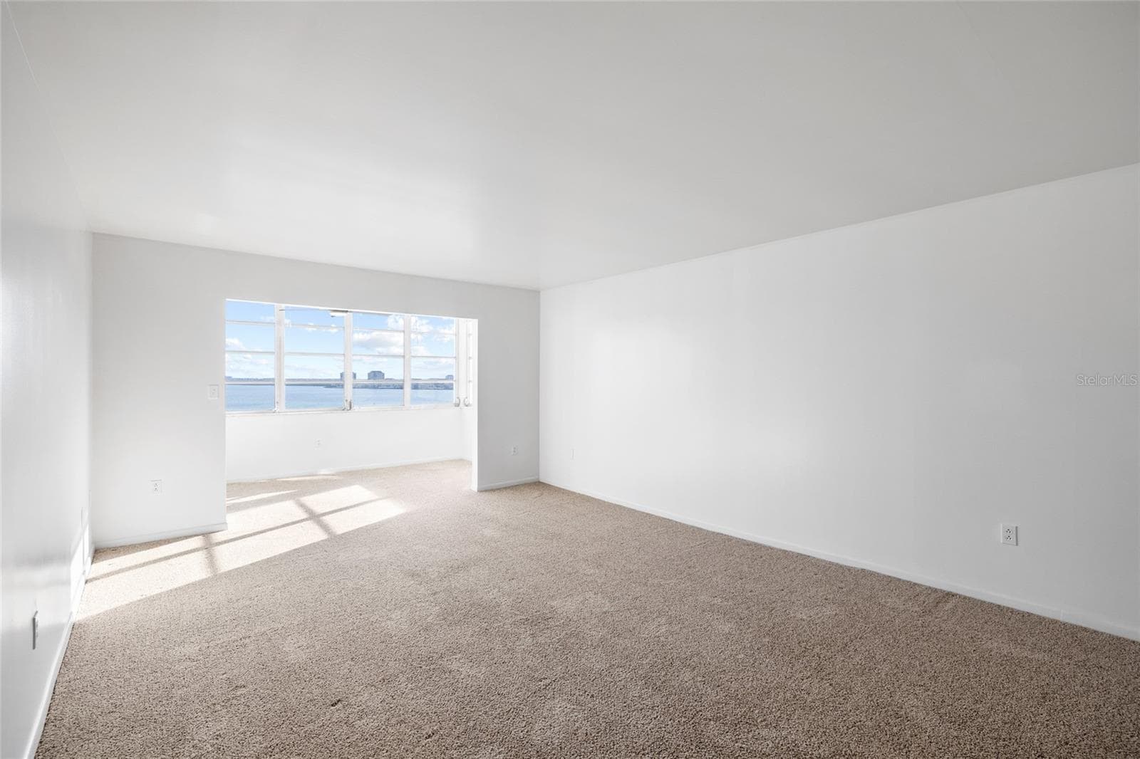 Condominium at 5108 BRITTANY DR S #903, ST PETERSBURG, photo 10 of 41