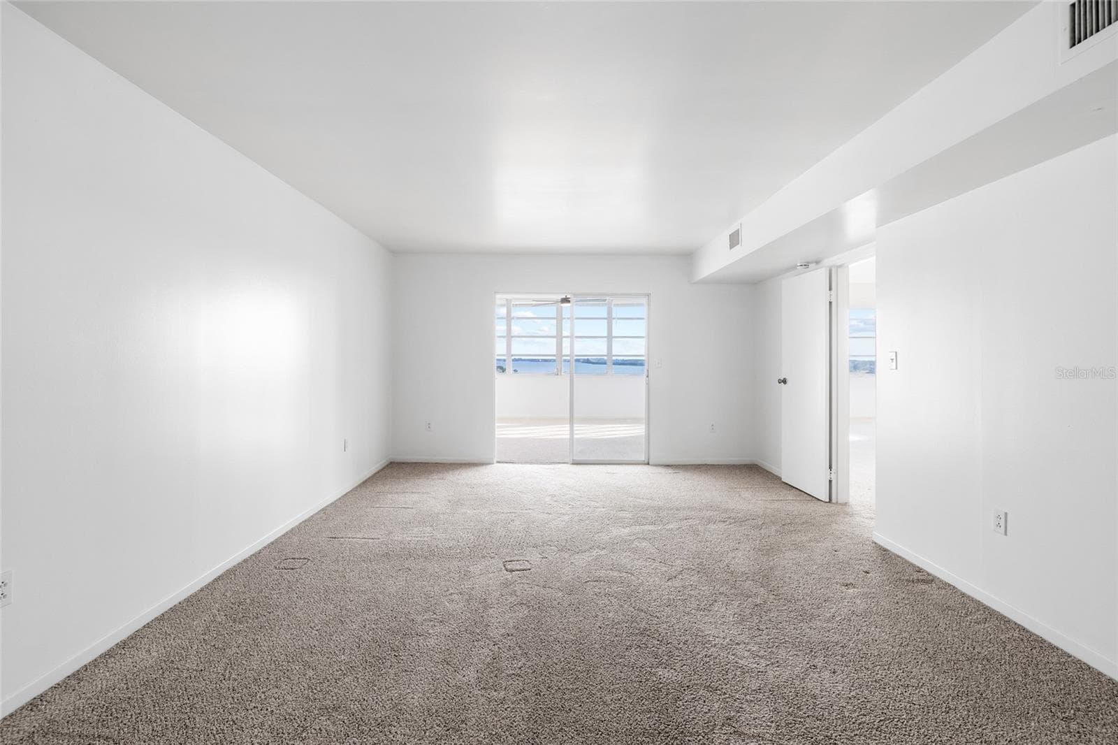 Condominium at 5108 BRITTANY DR S #903, ST PETERSBURG, photo 19 of 41