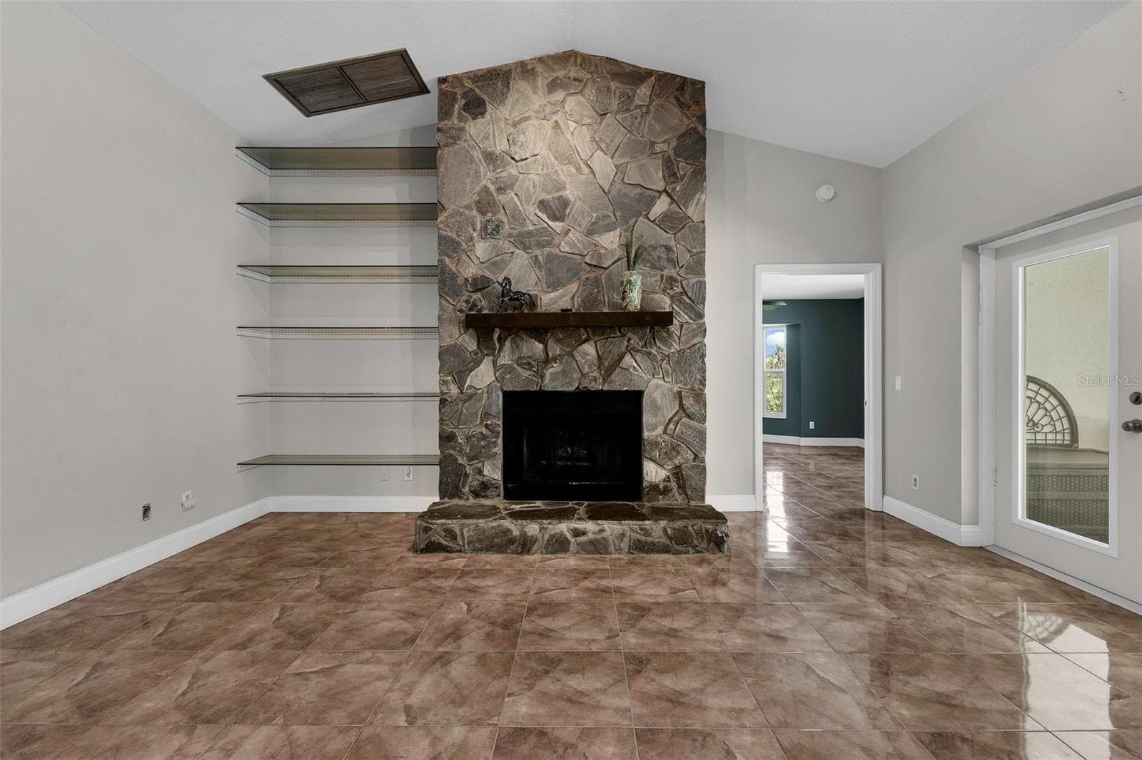 Single Family Residence at 5222 BLACKJACK CIR, PUNTA GORDA, photo 14 of 69
