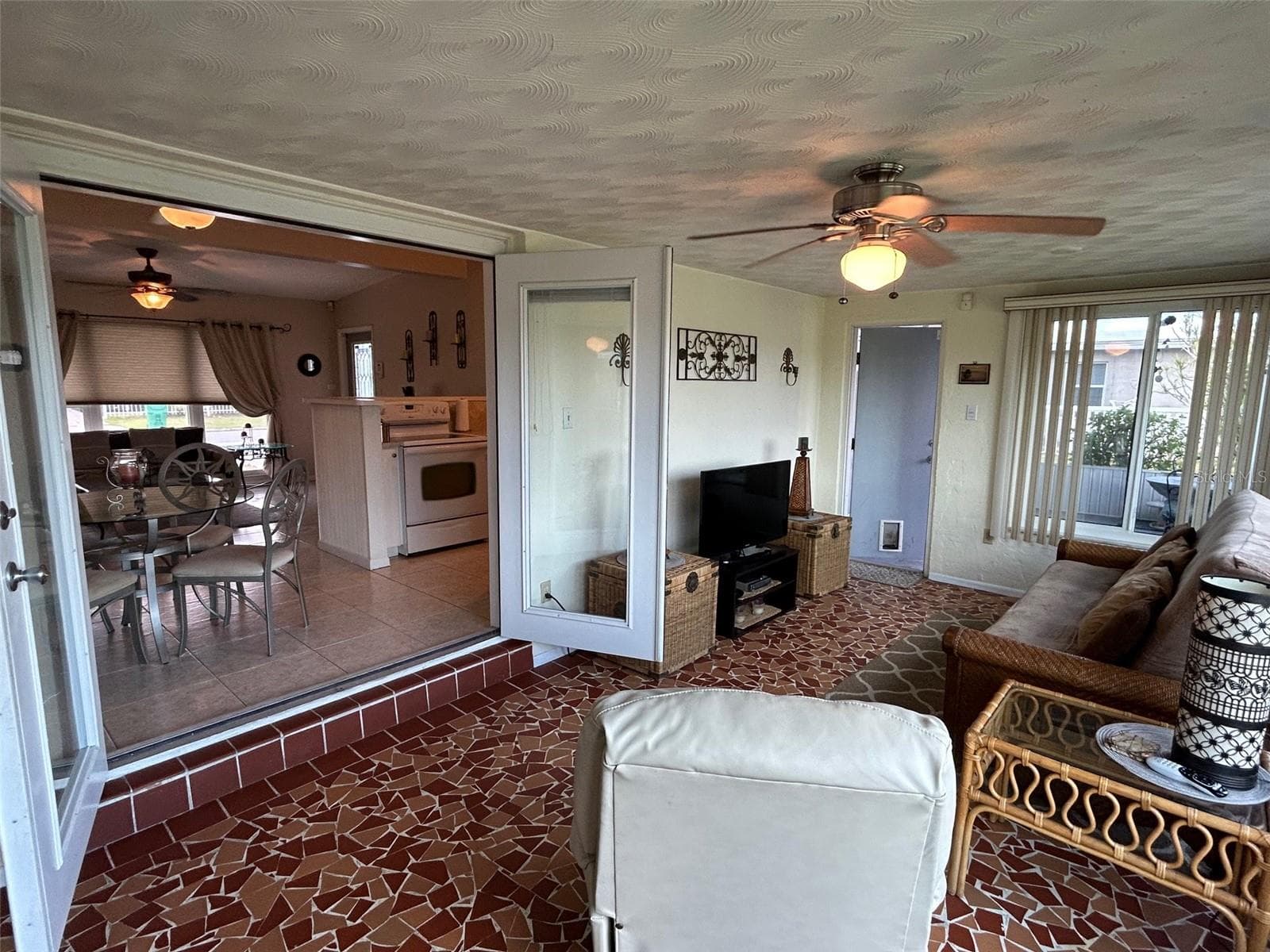 Single Family Residence at 123 POINSETTIA CIR NE, PORT CHARLOTTE, photo 13 of 90