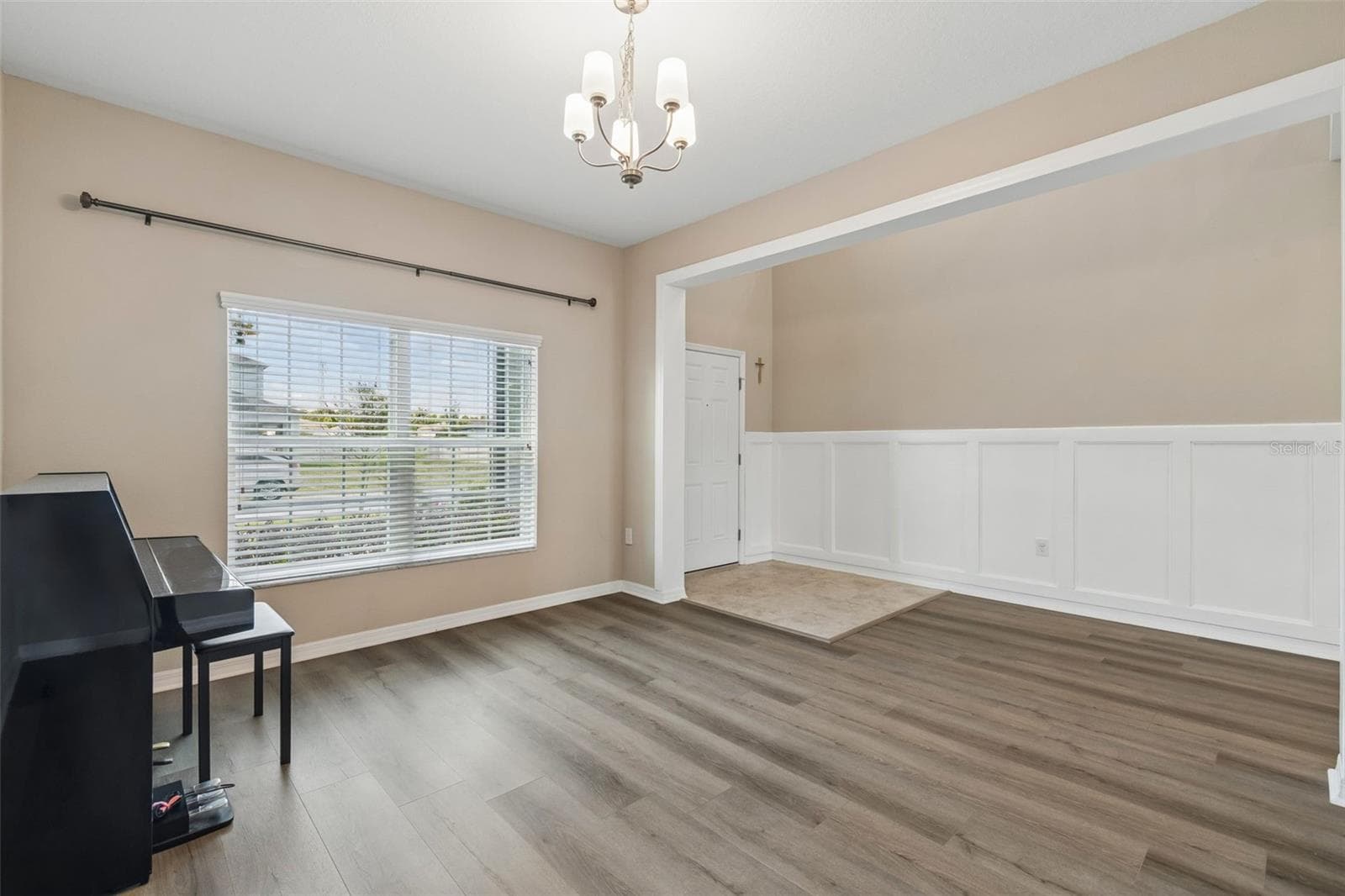 Single Family Residence at 17647 CORTES CREEK BLVD, SPRING HILL, photo 12 of 100