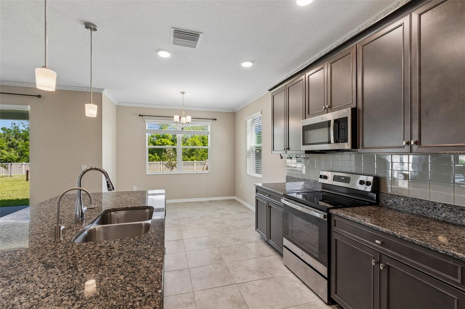 Single Family Residence at 17647 CORTES CREEK BLVD, SPRING HILL, photo 24 of 100