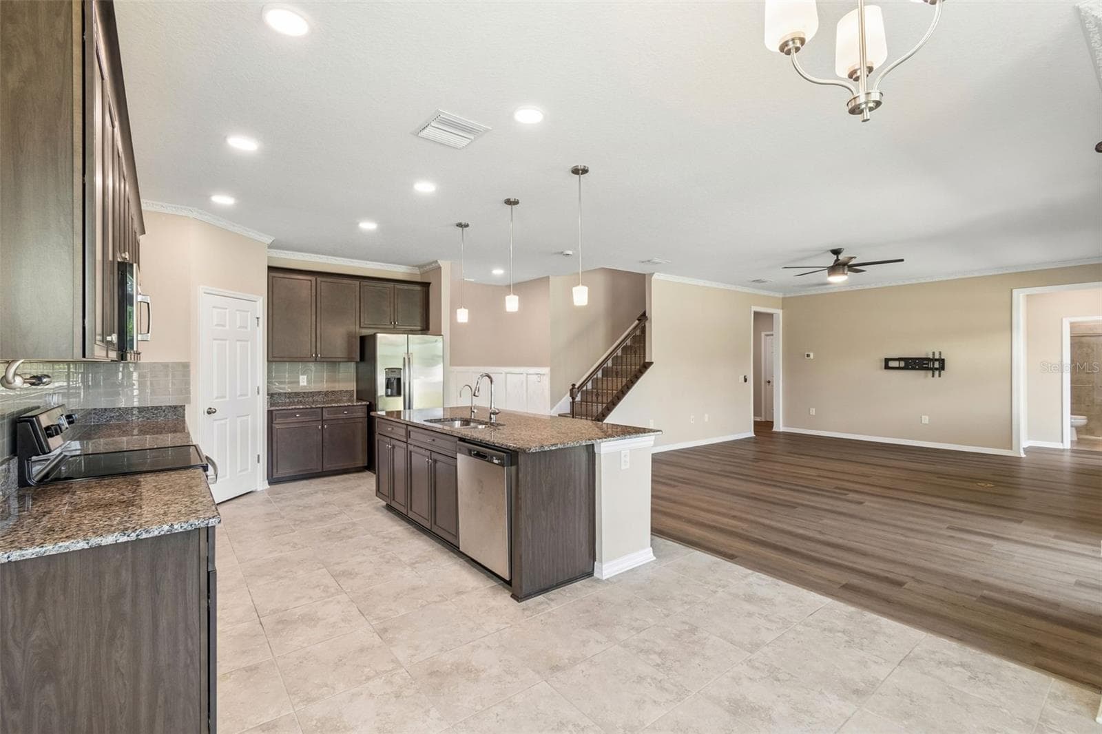 Single Family Residence at 17647 CORTES CREEK BLVD, SPRING HILL, photo 27 of 100